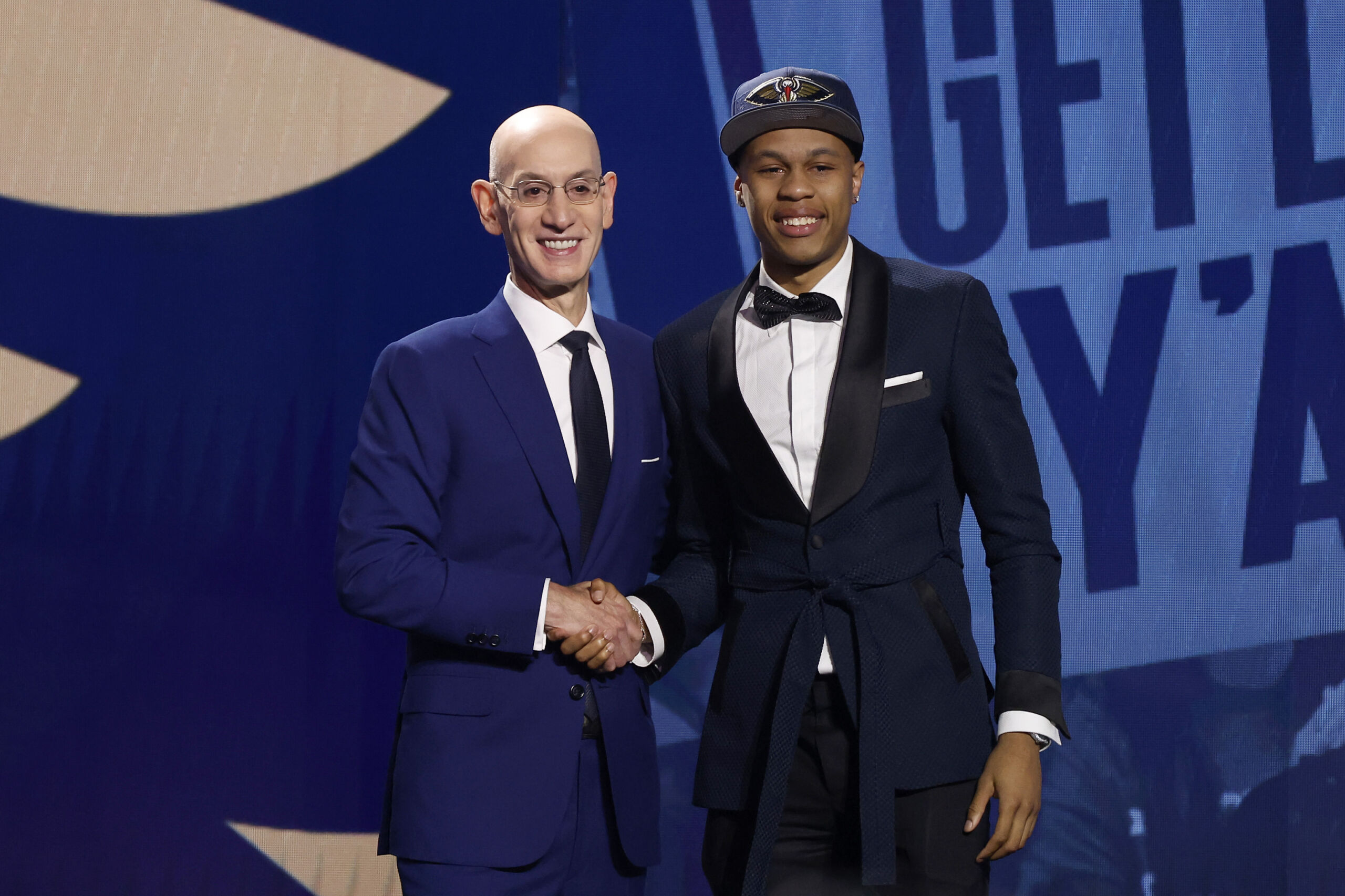 New Orleans Pelicans select Jordan Hawkins with first round pick