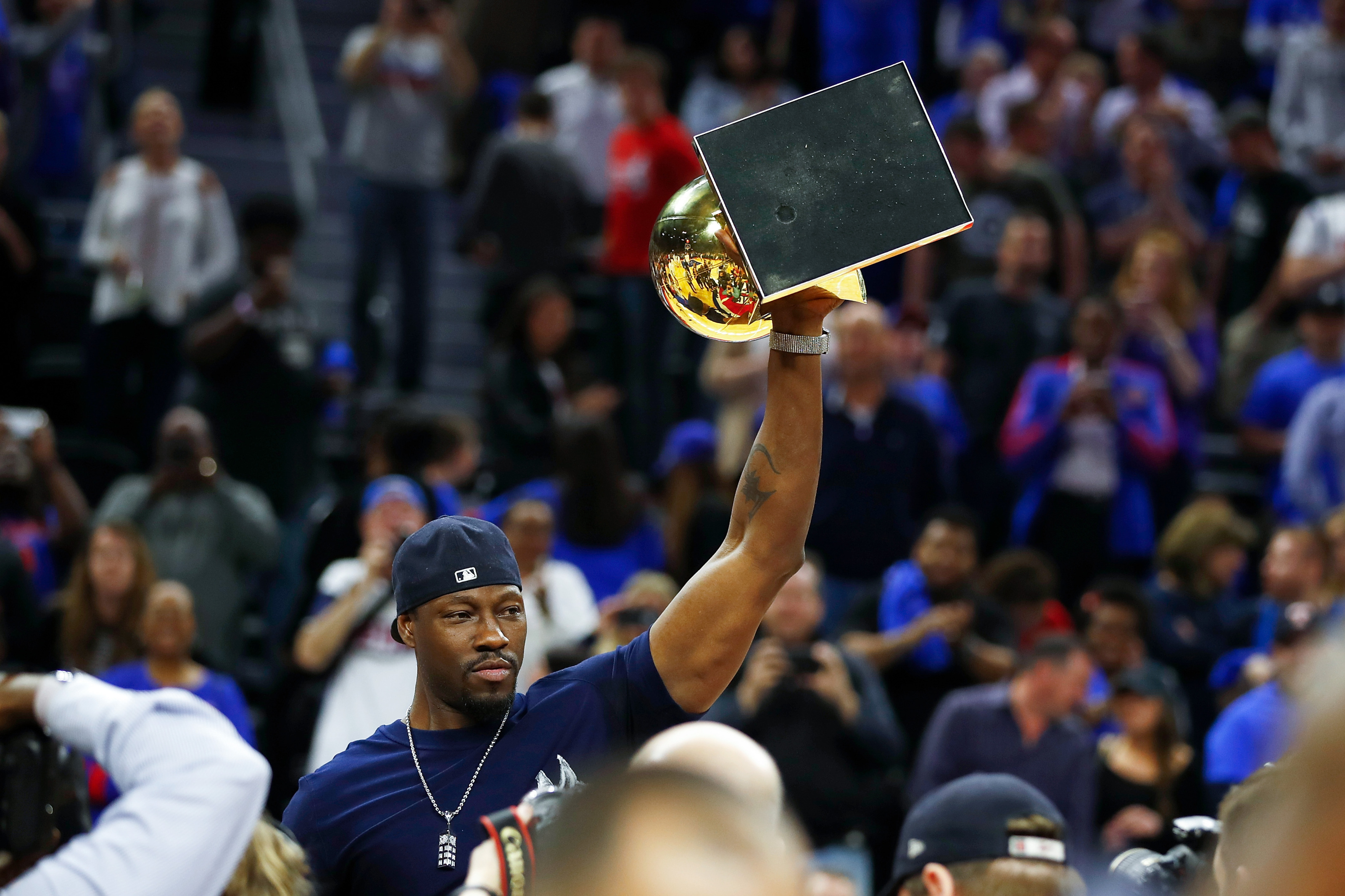 Memorable Detroit Pistons moments online: NBA crowns, Palace chaos