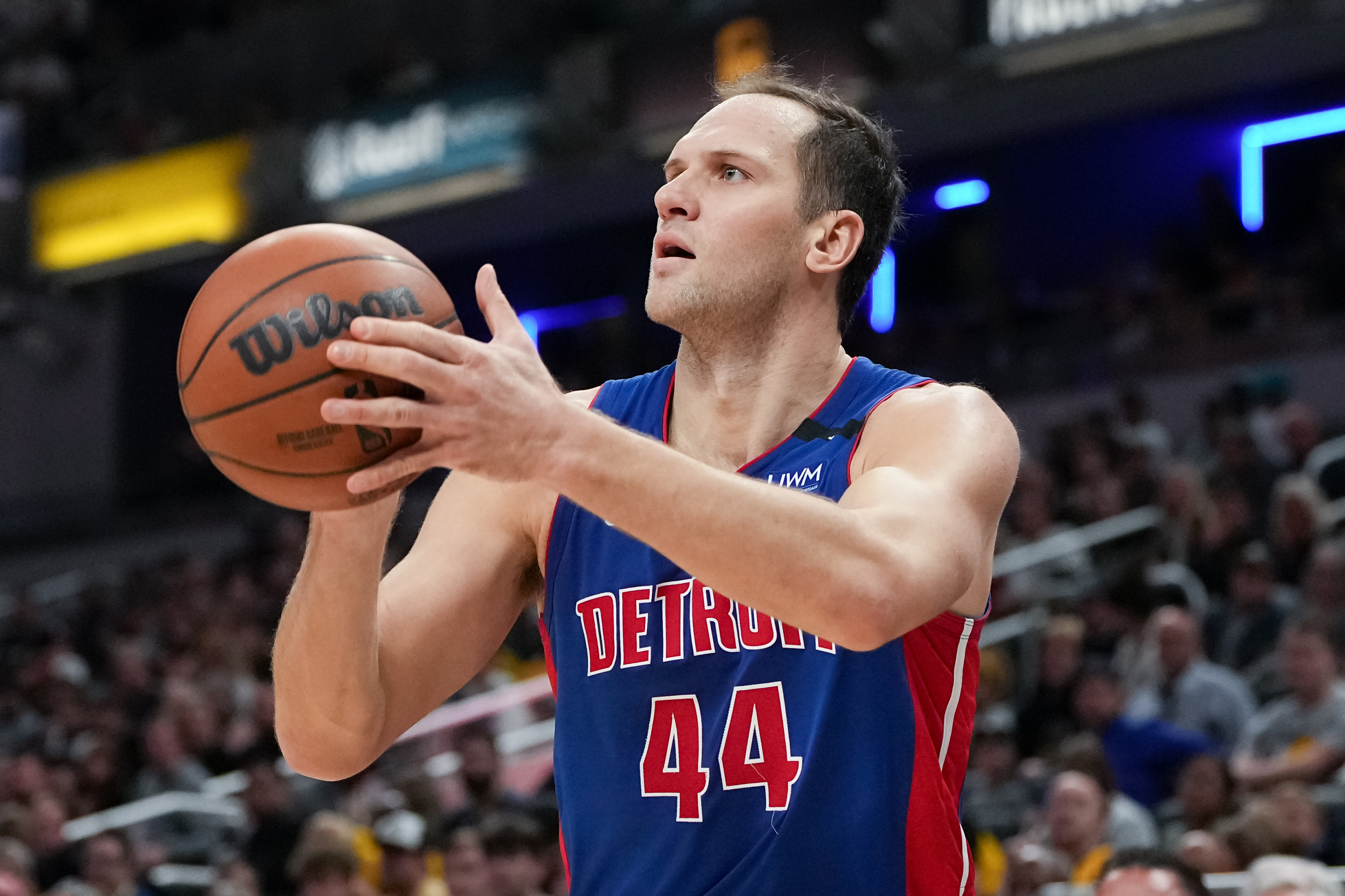 Bogdanovic drops 38, but Pistons fall to Lakers – The Oakland Press
