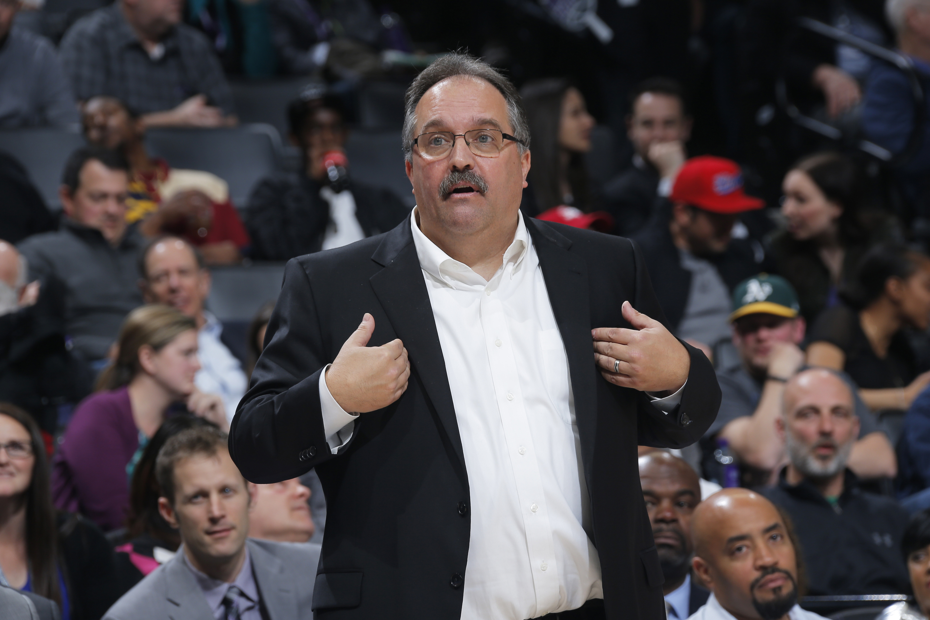 Pistons hire Stan Van Gundy - ABC7 Chicago
