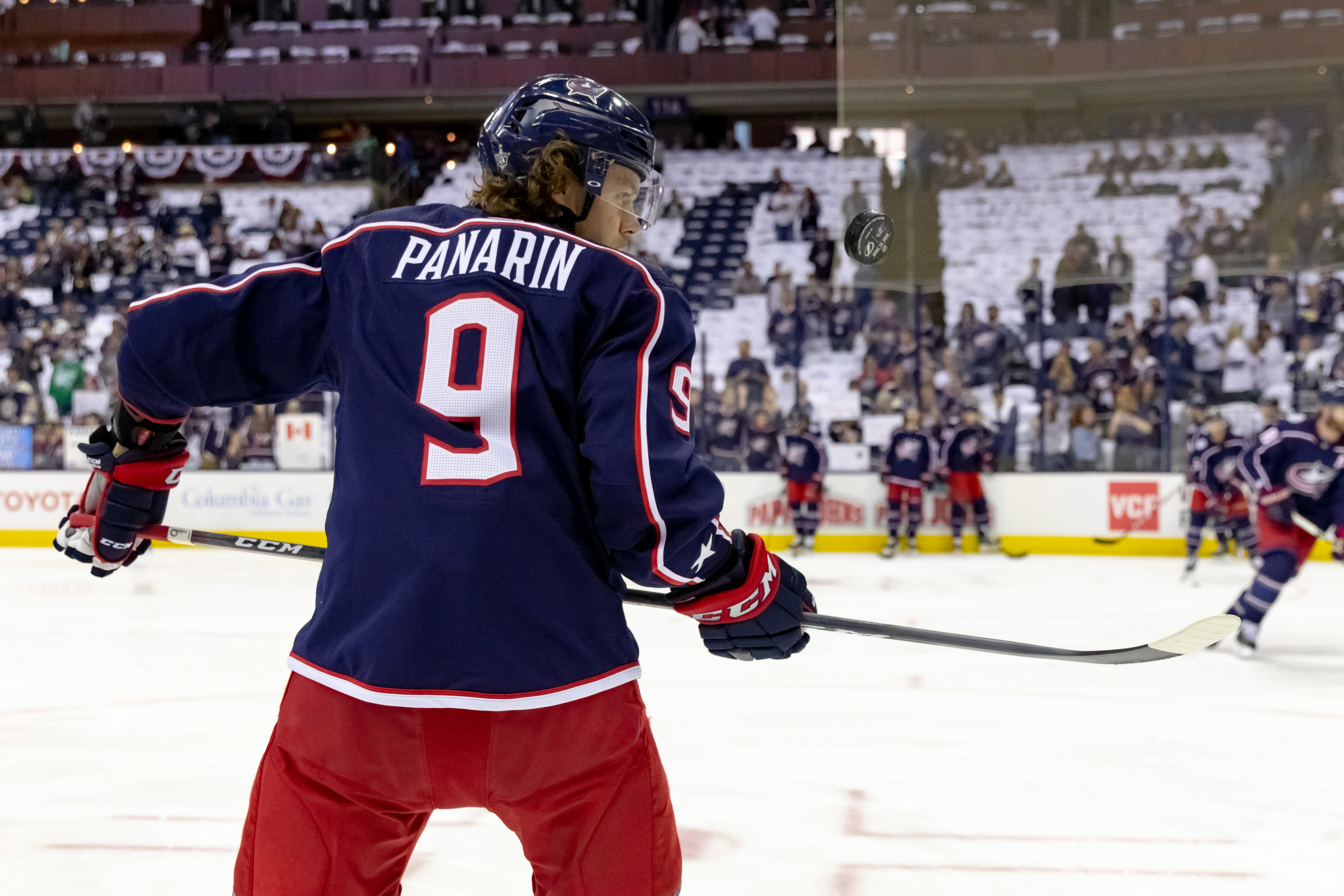Artemi Panarin scores first goal for Columbus Blue Jackets in style