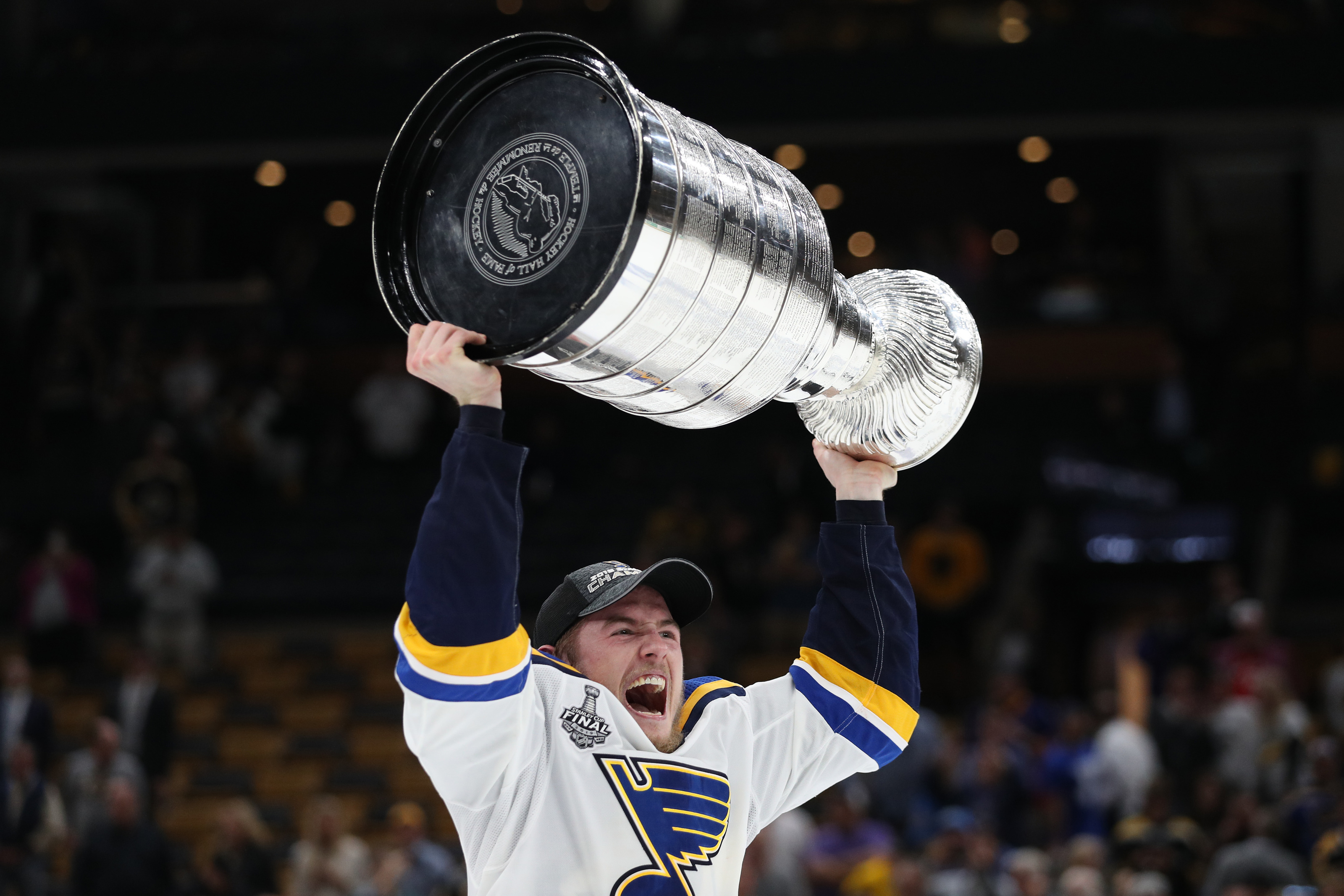 Vince Dunn talks before returning to Blues' lineup in Stanley Cup Final 
