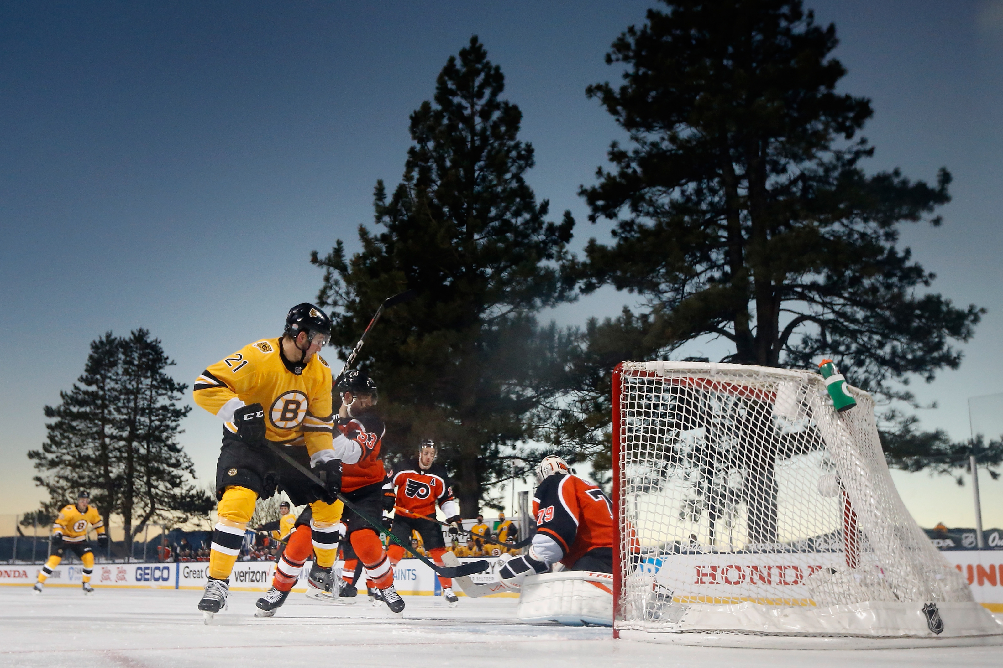 Why the NHL's chaotic weekend in Lake Tahoe worked 