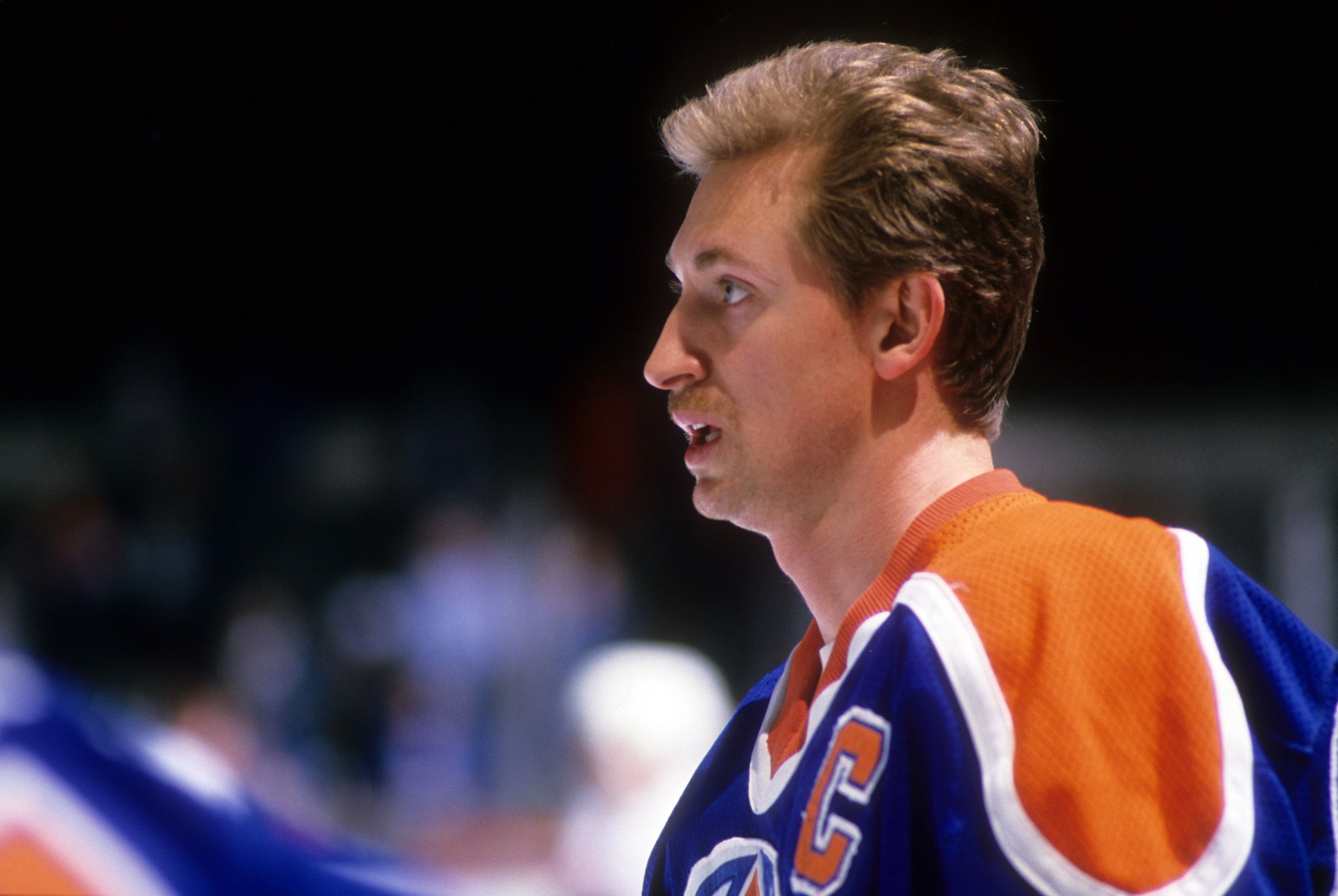 Wayne Gretzky is traded from the Edmonton Oilers to the Los