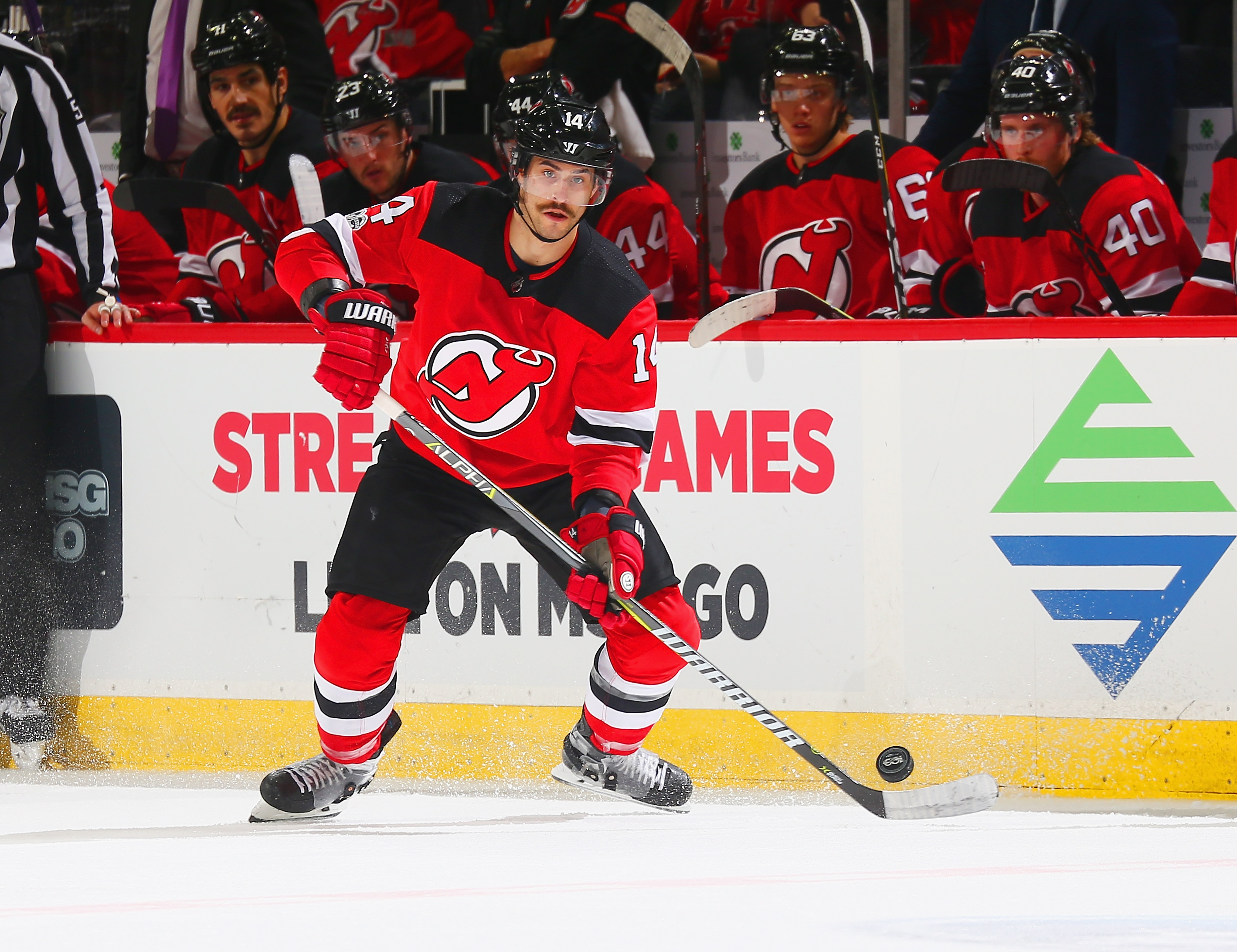 New Jersey Devils Fans Need To Give Adam Henrique Huge Ovation