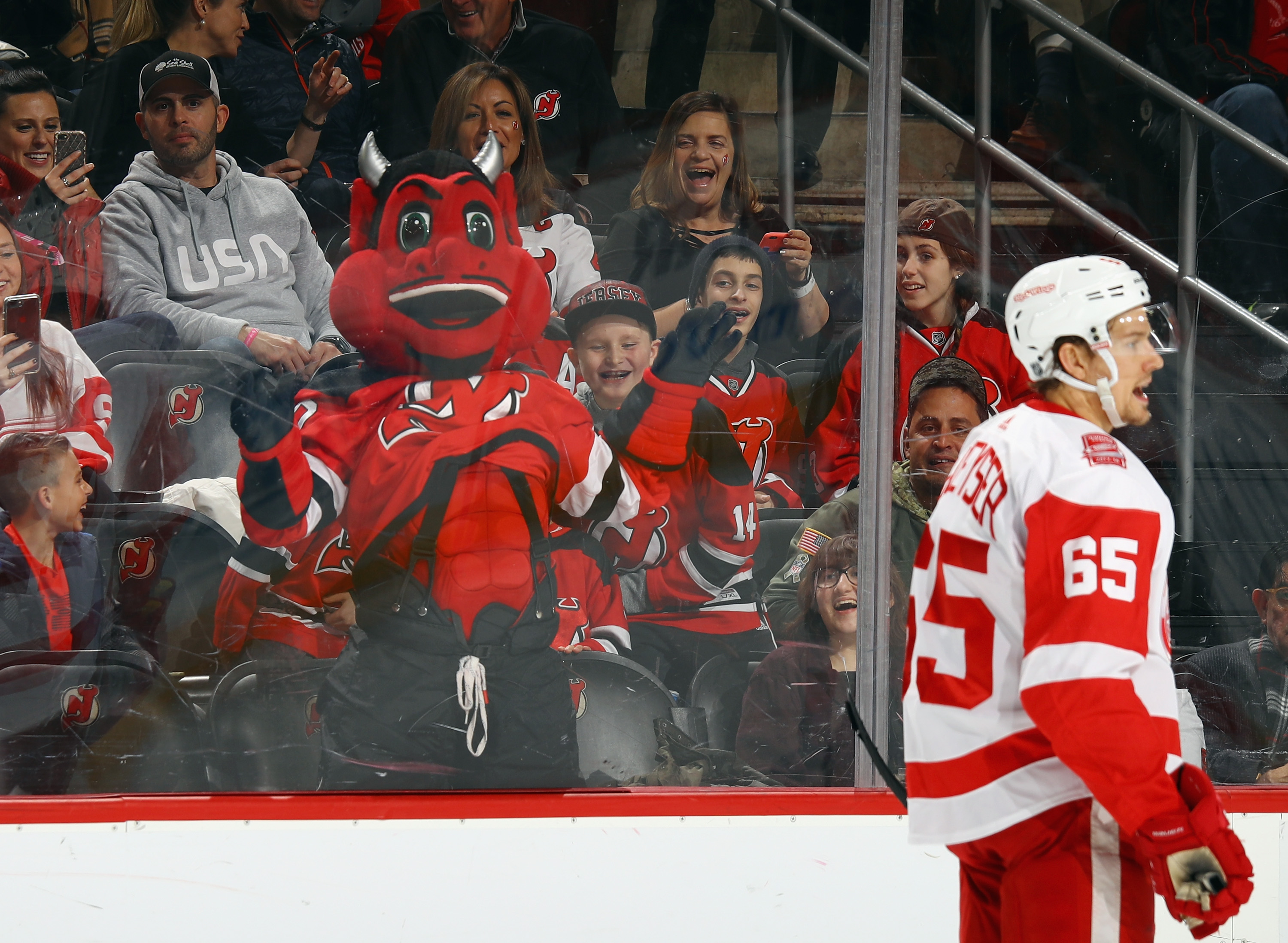 New Jersey Devils News: Detroit Red Wings visit The Rock