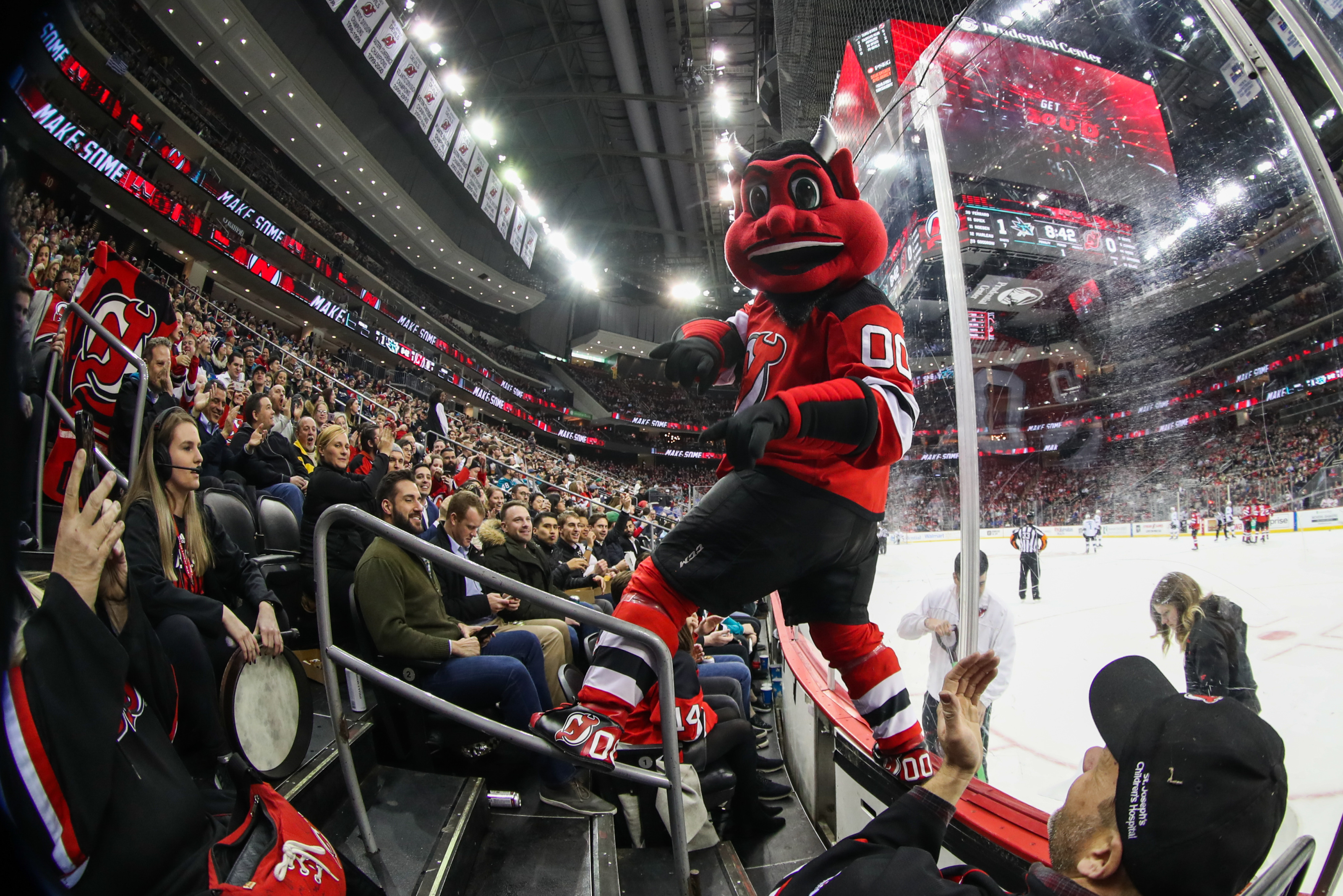New Jersey Devils Unsigned 2019-20 Team Celebration Photo