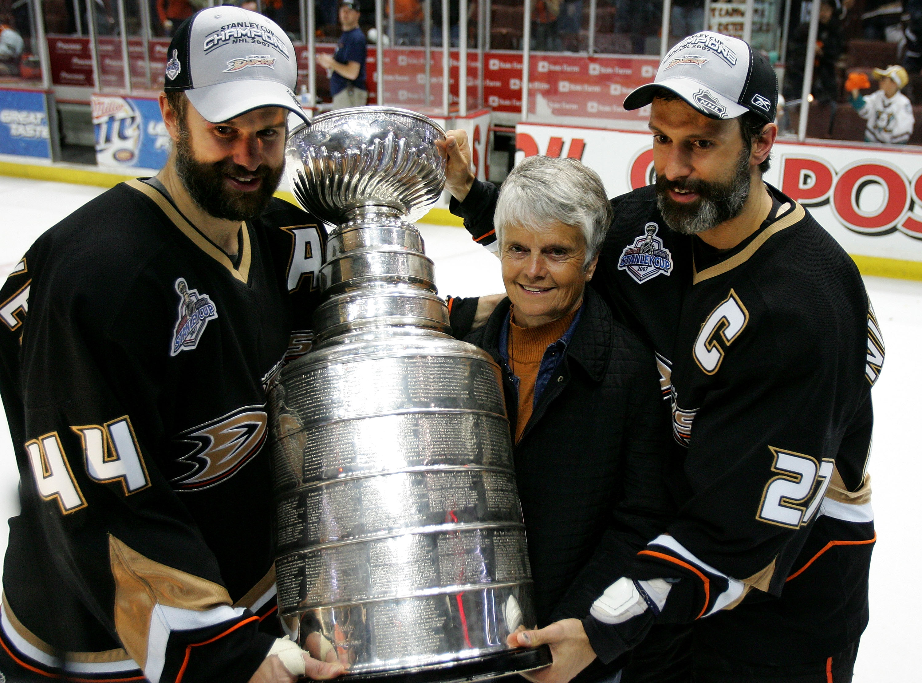 Scott Niedermayer, who led Anaheim to the Stanley Cup in 2007 and