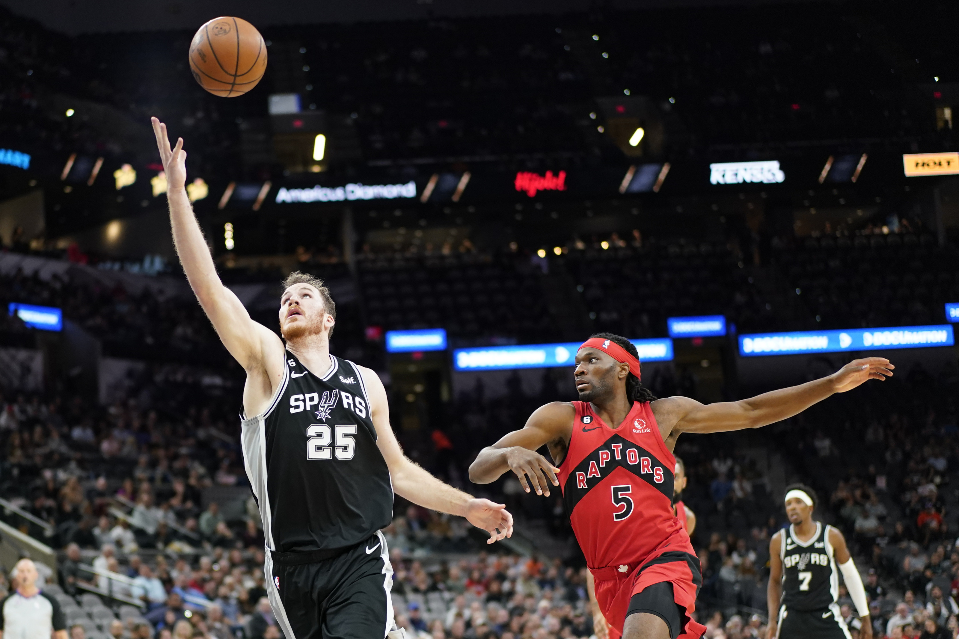 Jakob Poeltl is grateful the Spurs didn't trade him - Pounding The