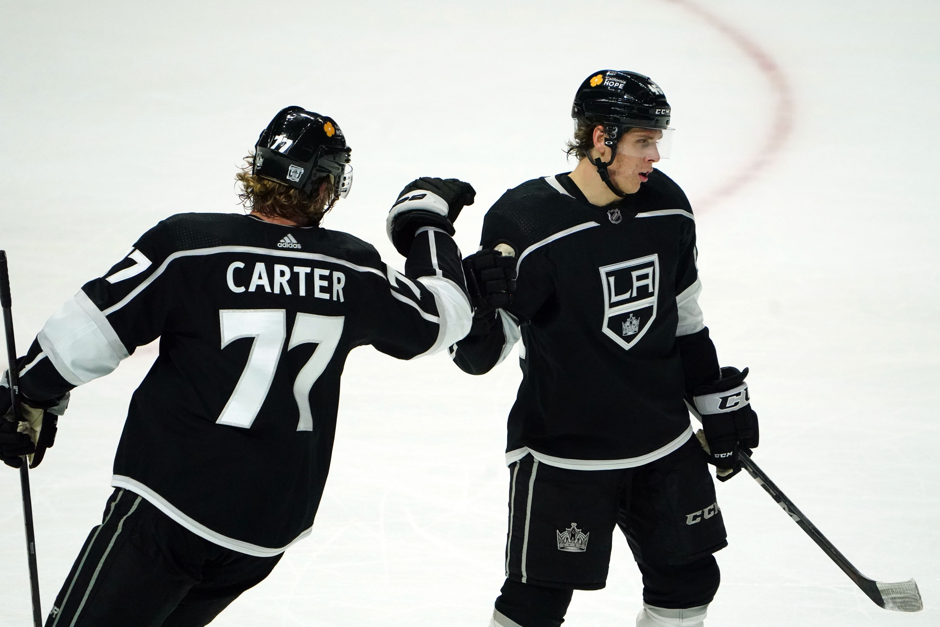 Penguins acquire forward Jeff Carter in trade with LA Kings