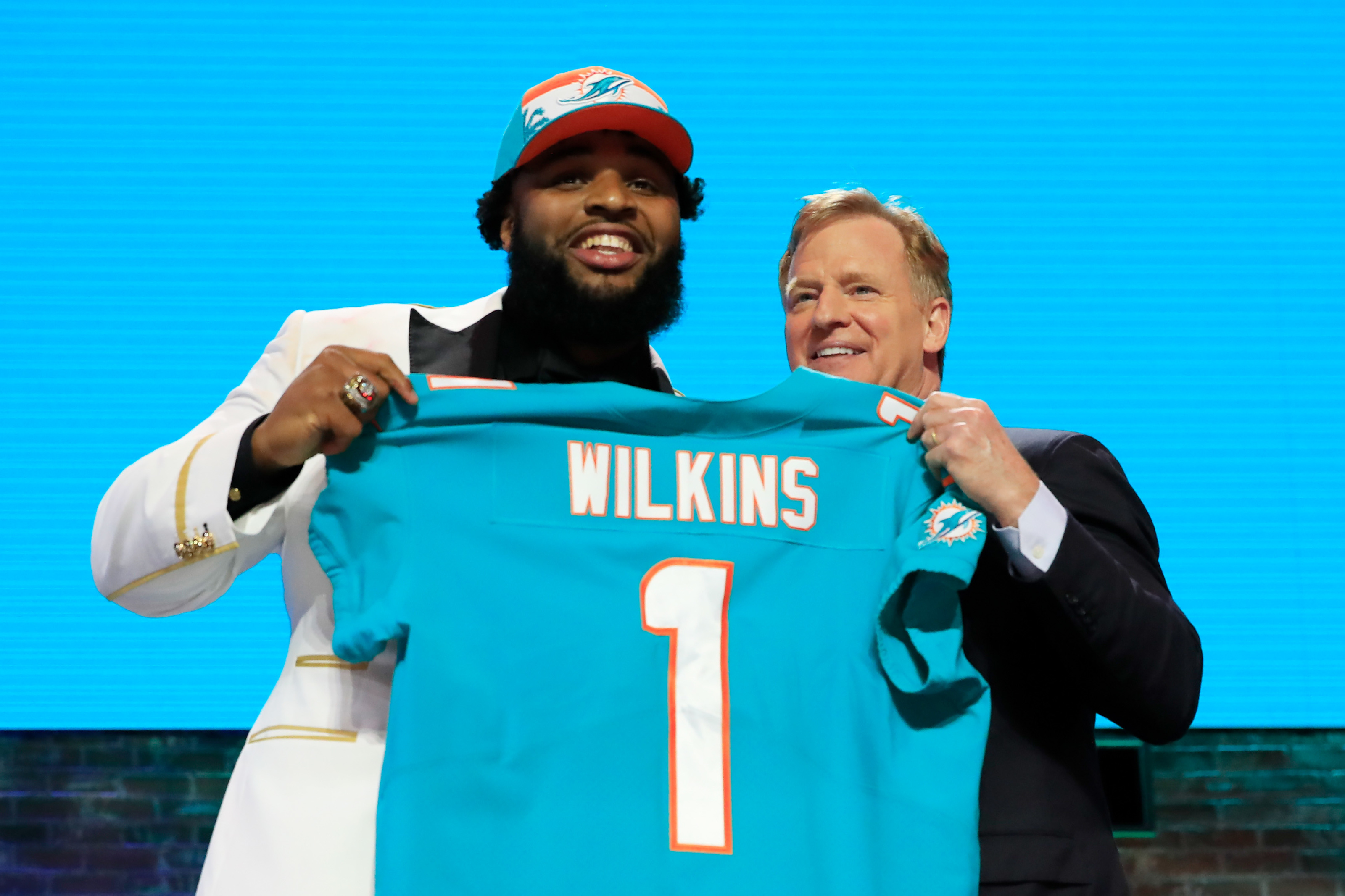 Christian Wilkins ejected from Dolphins-Bills game