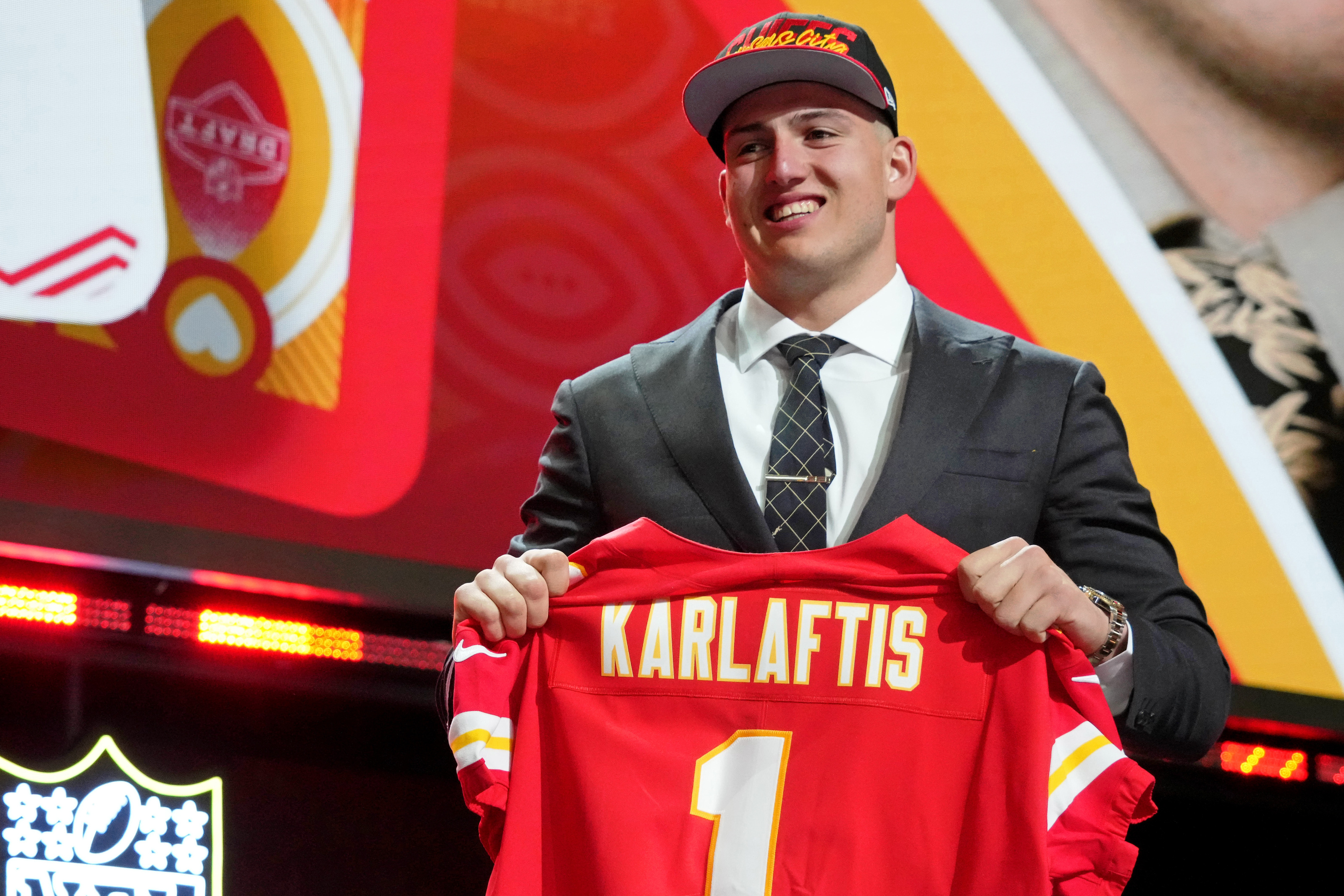 2022 NFL Draft: Grading the Chiefs' No. 30 pick of George Karlaftis