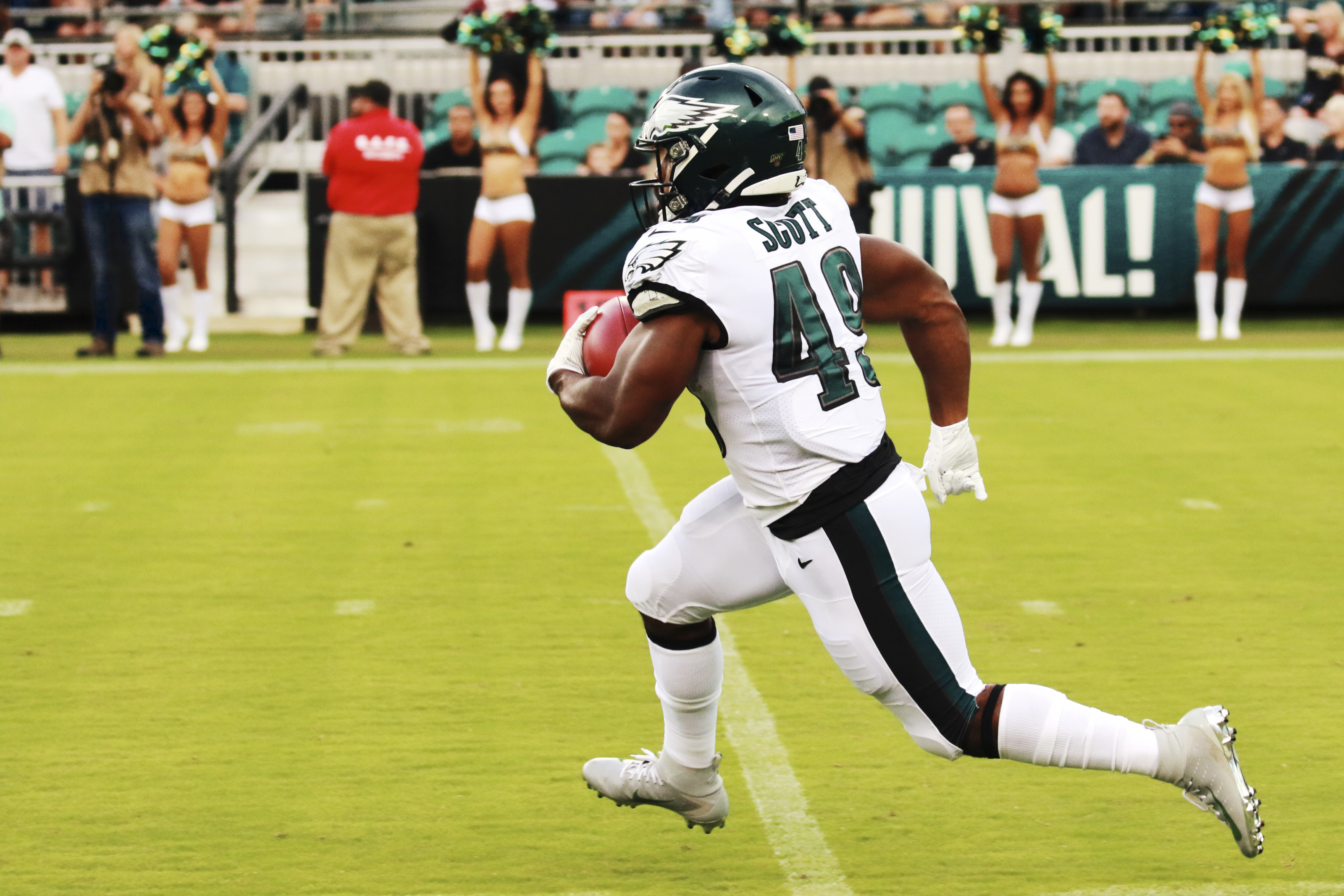 Philadelphia Eagles: Miles Sanders is a bad replacement for Boston Scott