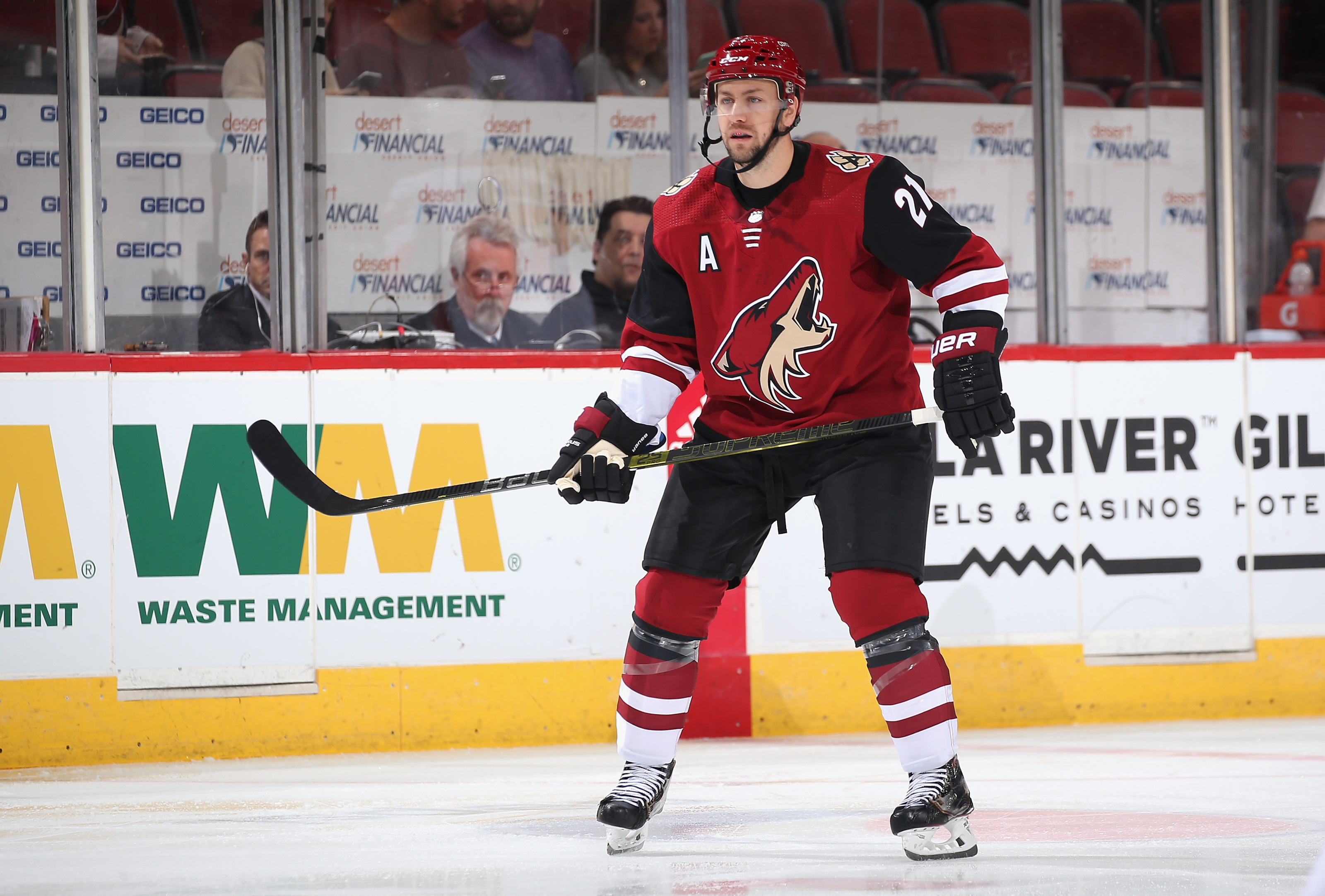 Derek Stepan has been traded to the Senators from the Coyotes!