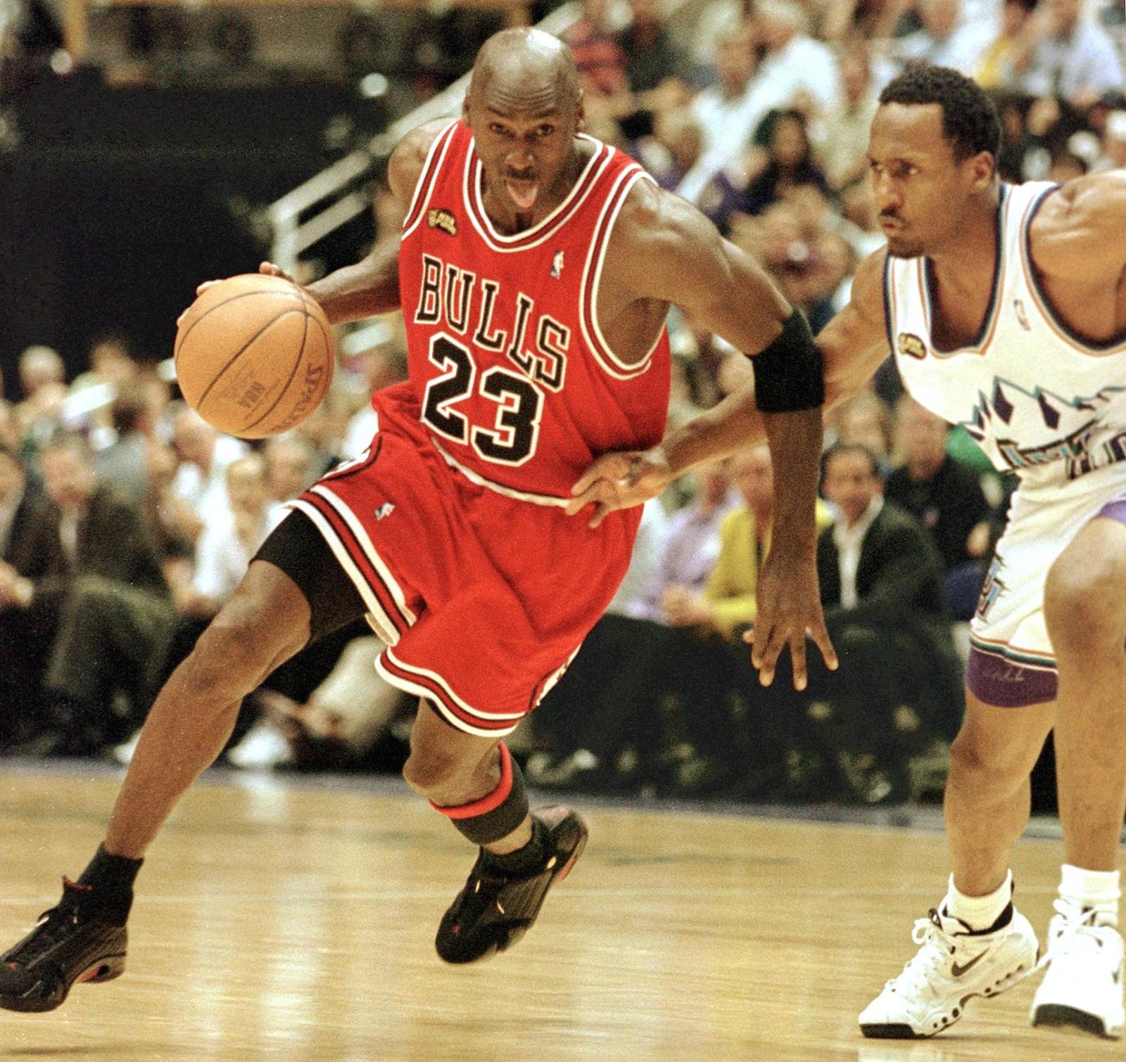 Watch 1997 Finals Game 5: Chicago vs. Utah (The Flu Game)