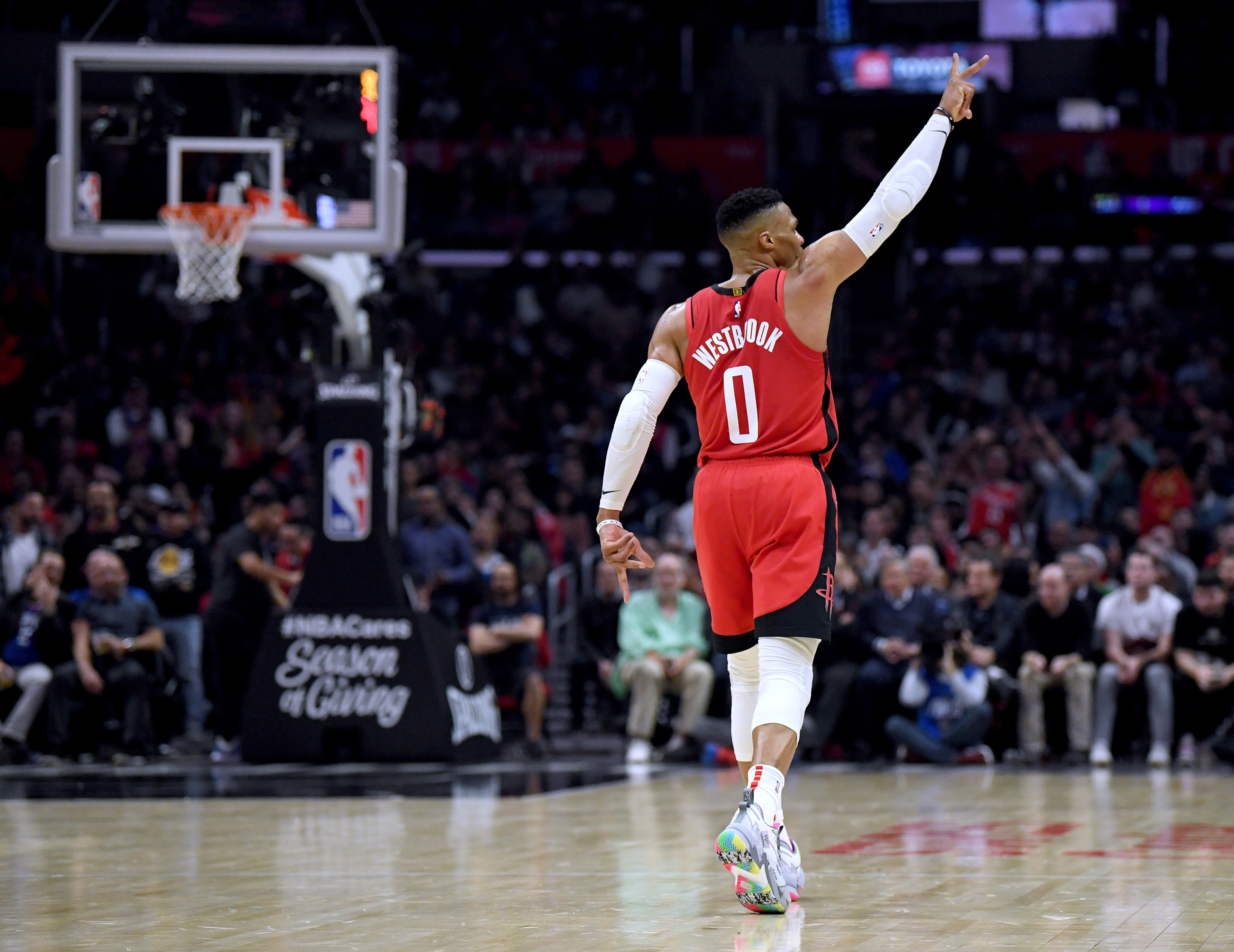 Russell Westbrook stopped shooting 3s and the Rockets couldn't be