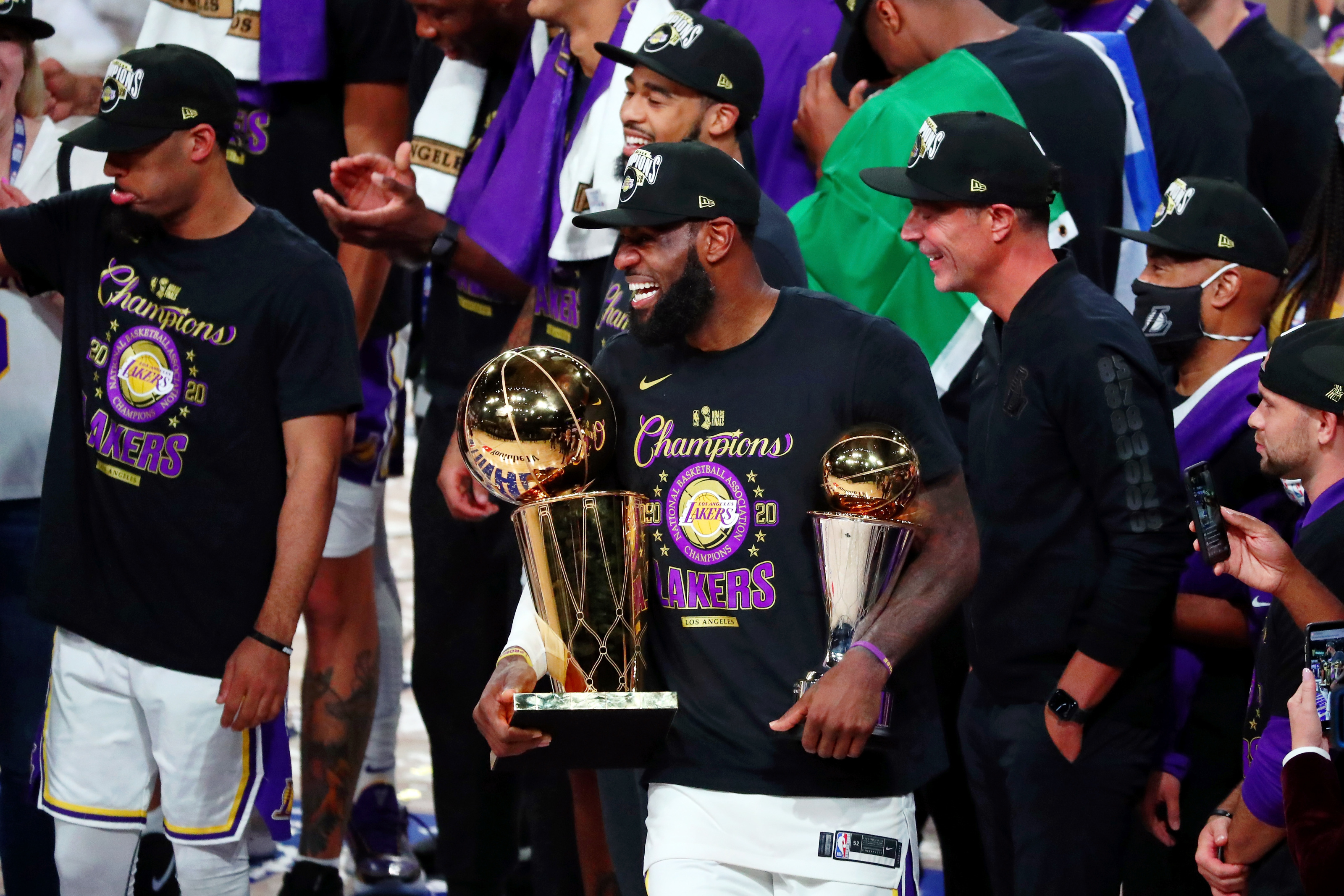 How LA Lakers Mismanaged Their Way from Champs to Chumps