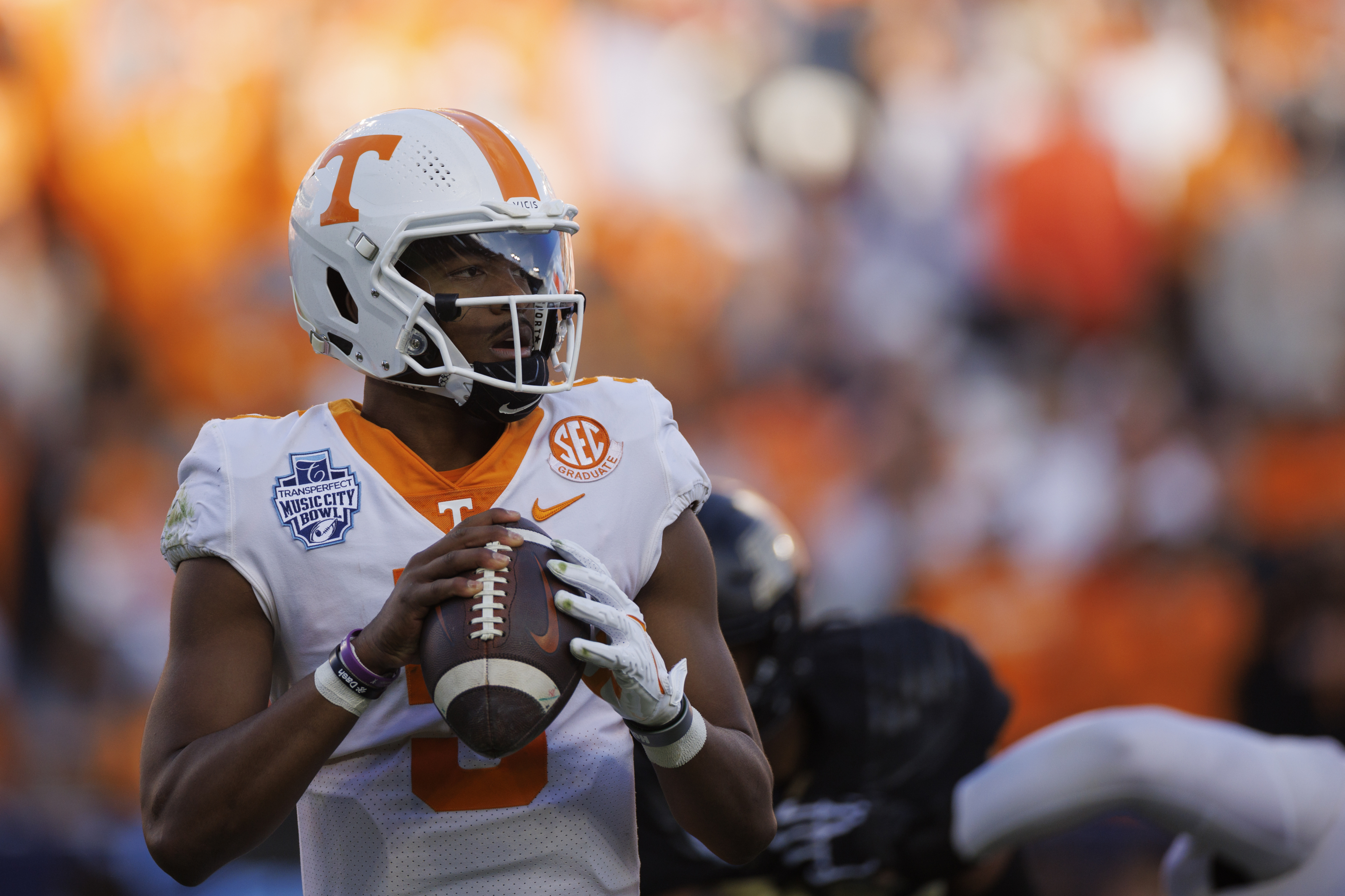 Tennessee at LSU SEC Football game preview, TV schedule