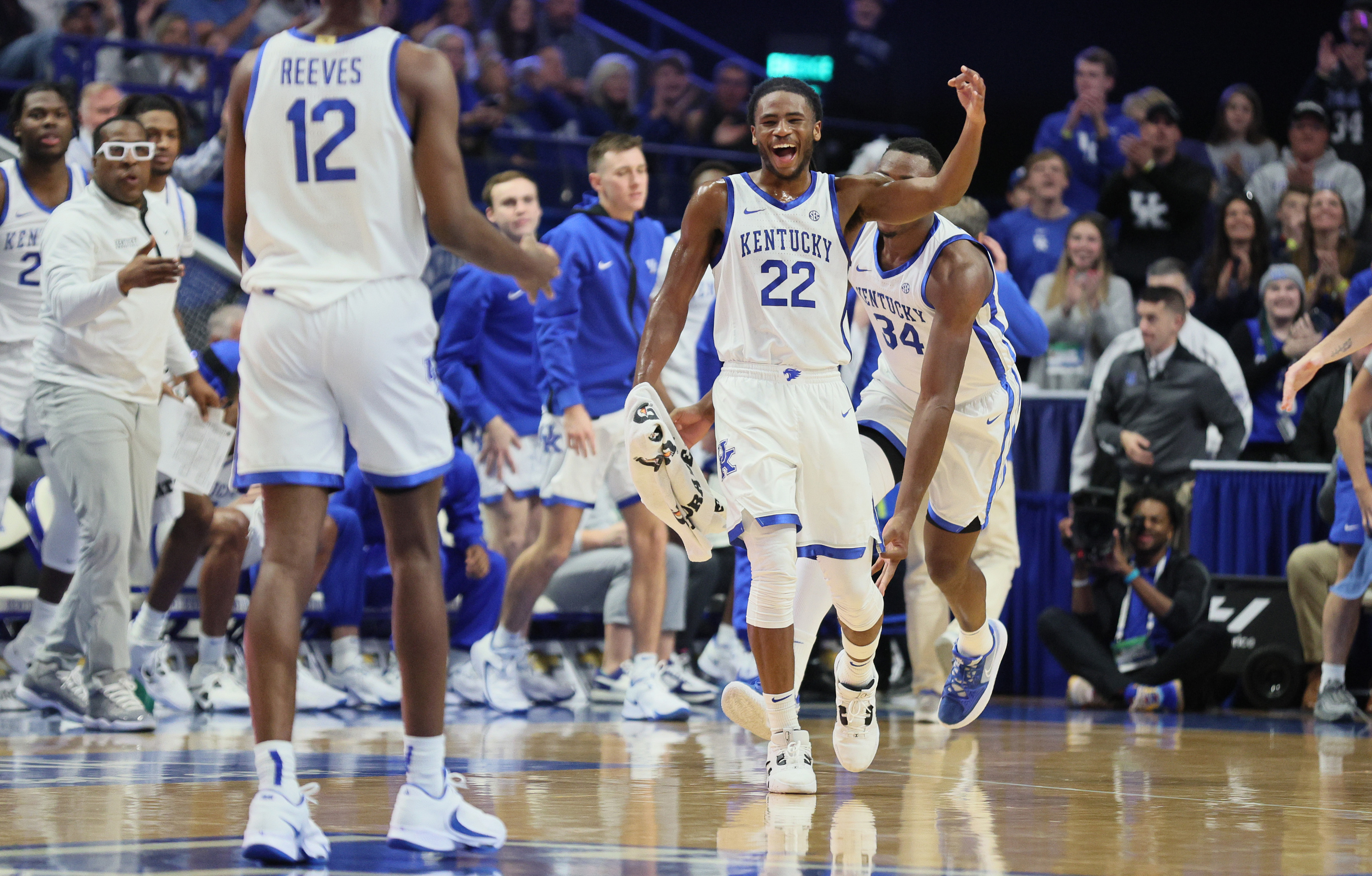 Kentucky vs UCLA Line, Prediction, TV Channel and Live Stream for 2022 CBS Sports Classic