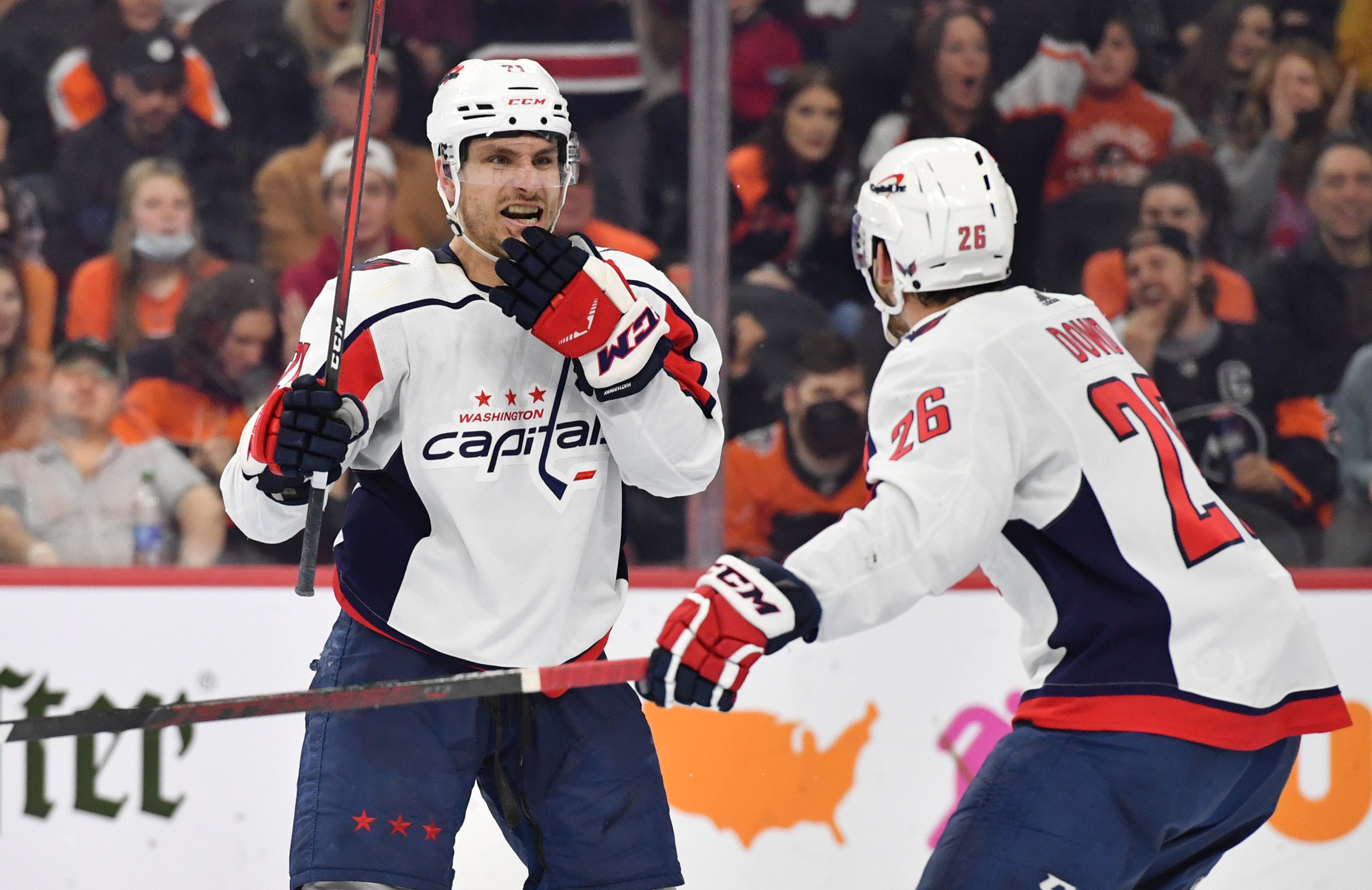 Capitals' Nic Dowd, Garnet Hathaway podcast from inside NHL