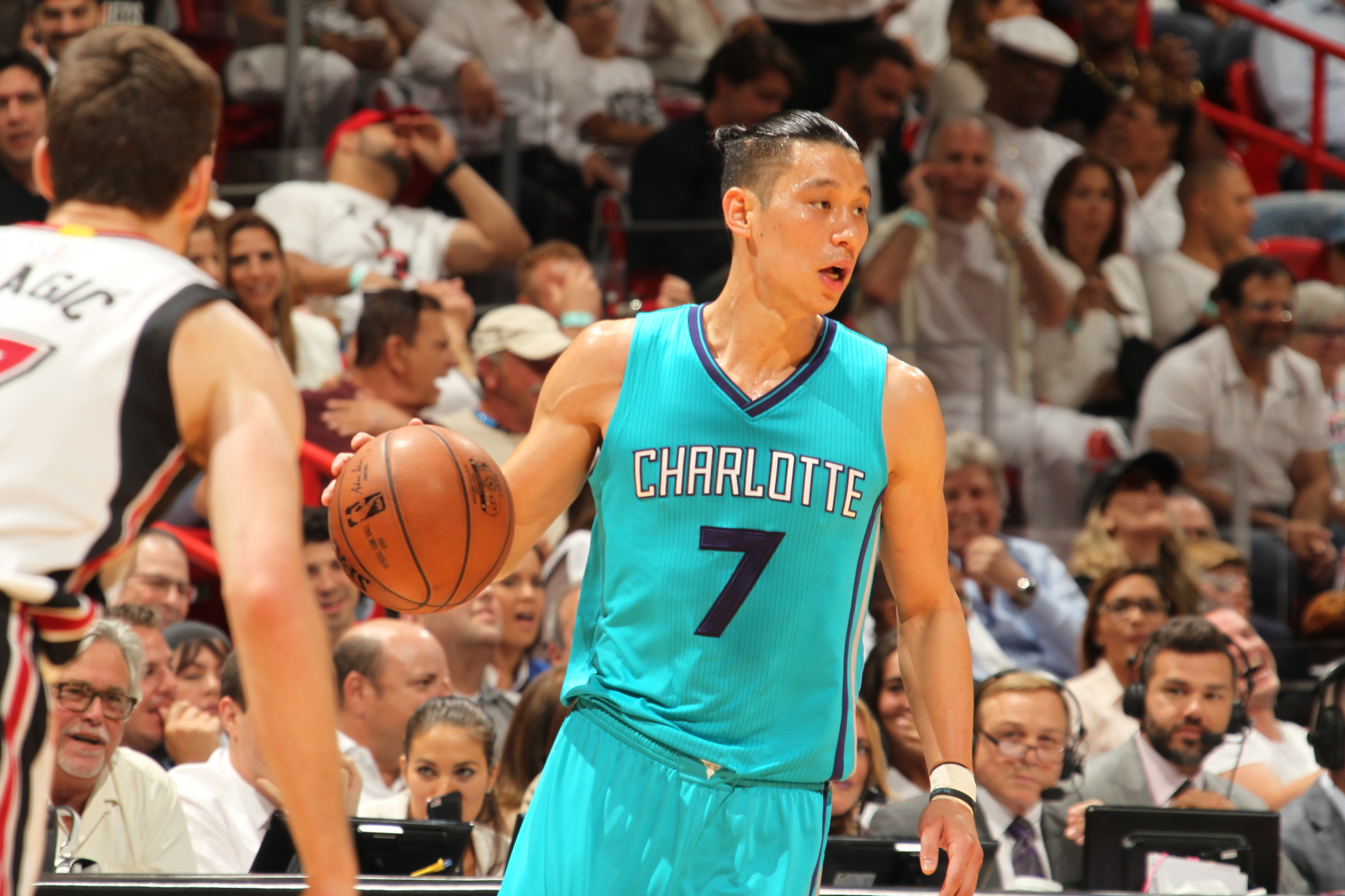 Jeremy Lin: Does He Stay In Charlotte Or Return To Houston?