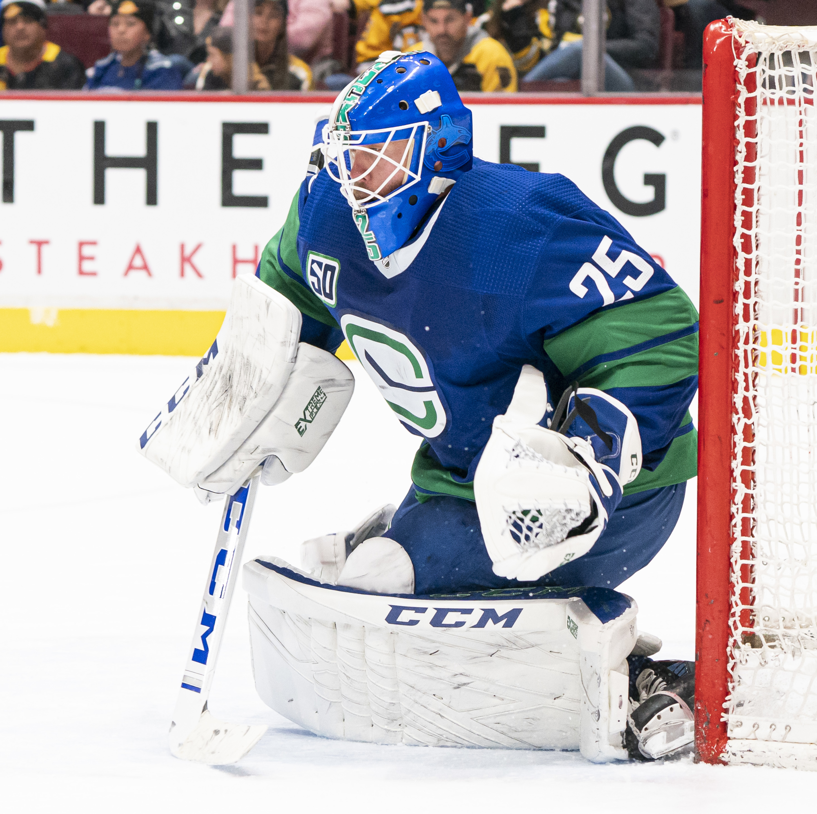Vancouver Canucks sign G Thatcher Demko to 5-year extension - ESPN