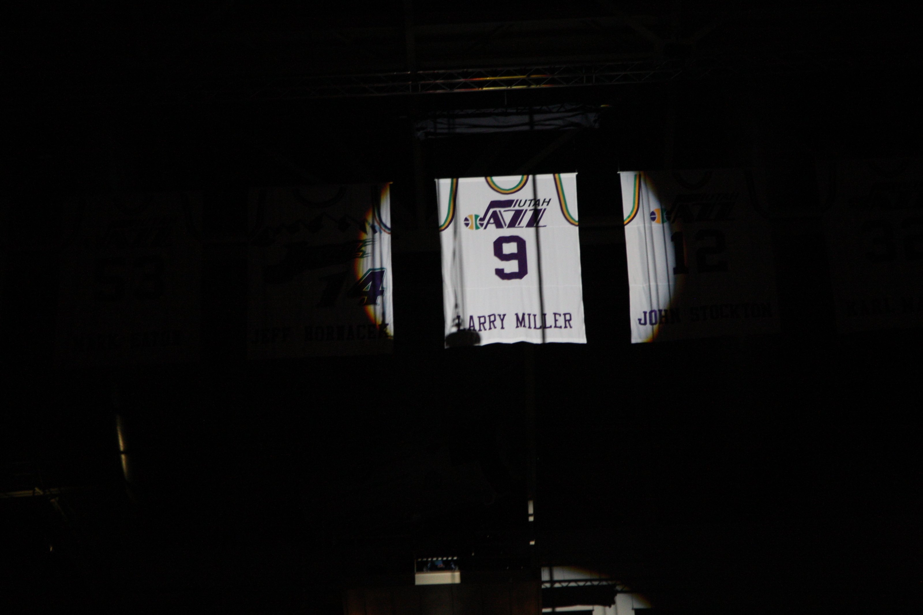 Which jersey numbers should actually be retired for the Utah Jazz