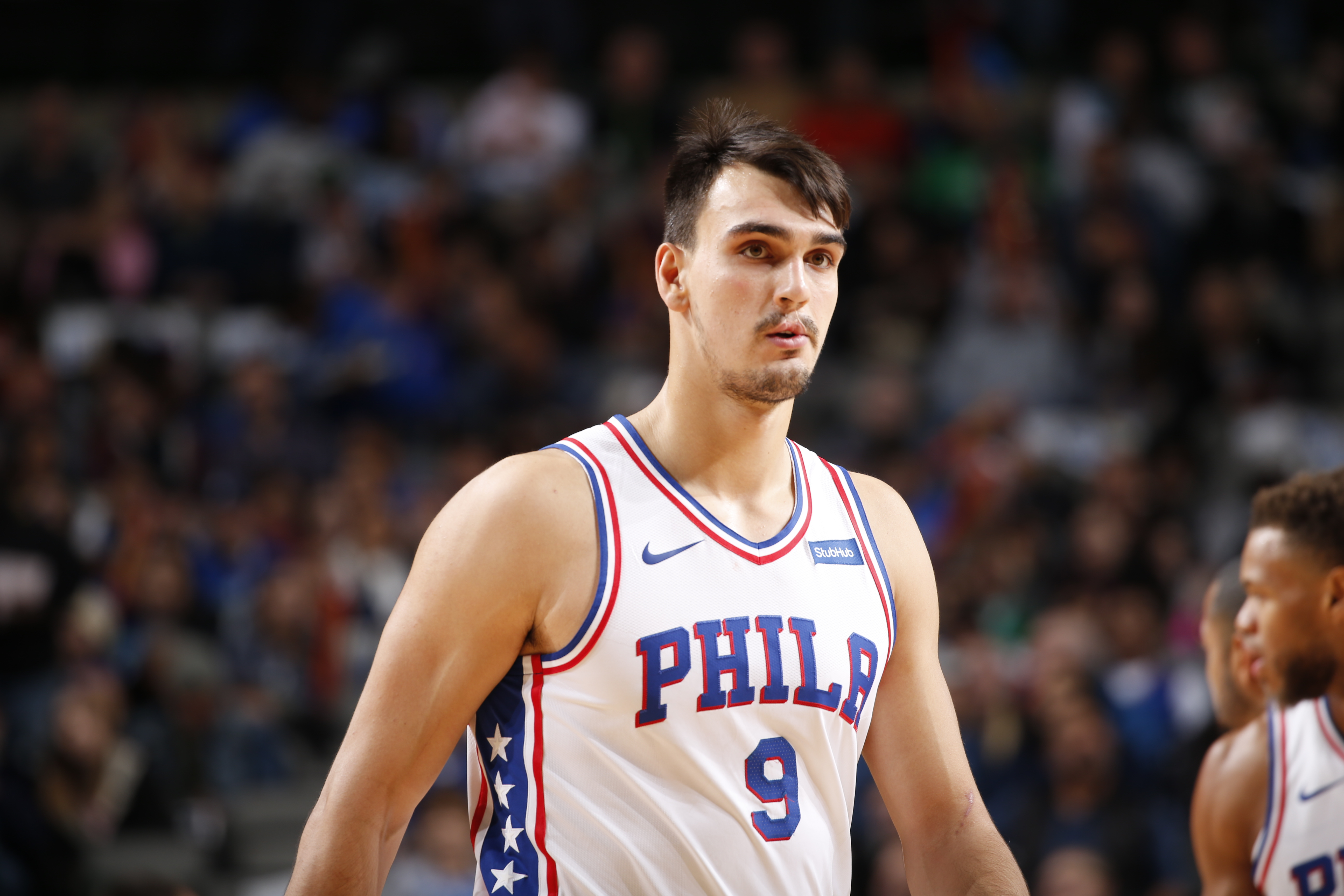 Warriors, Dario Saric agree to one-year contract