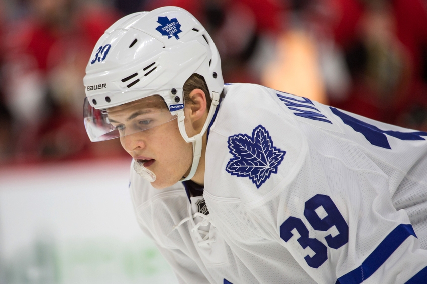 The pros and cons of the Maple Leafs playing William Nylander at center