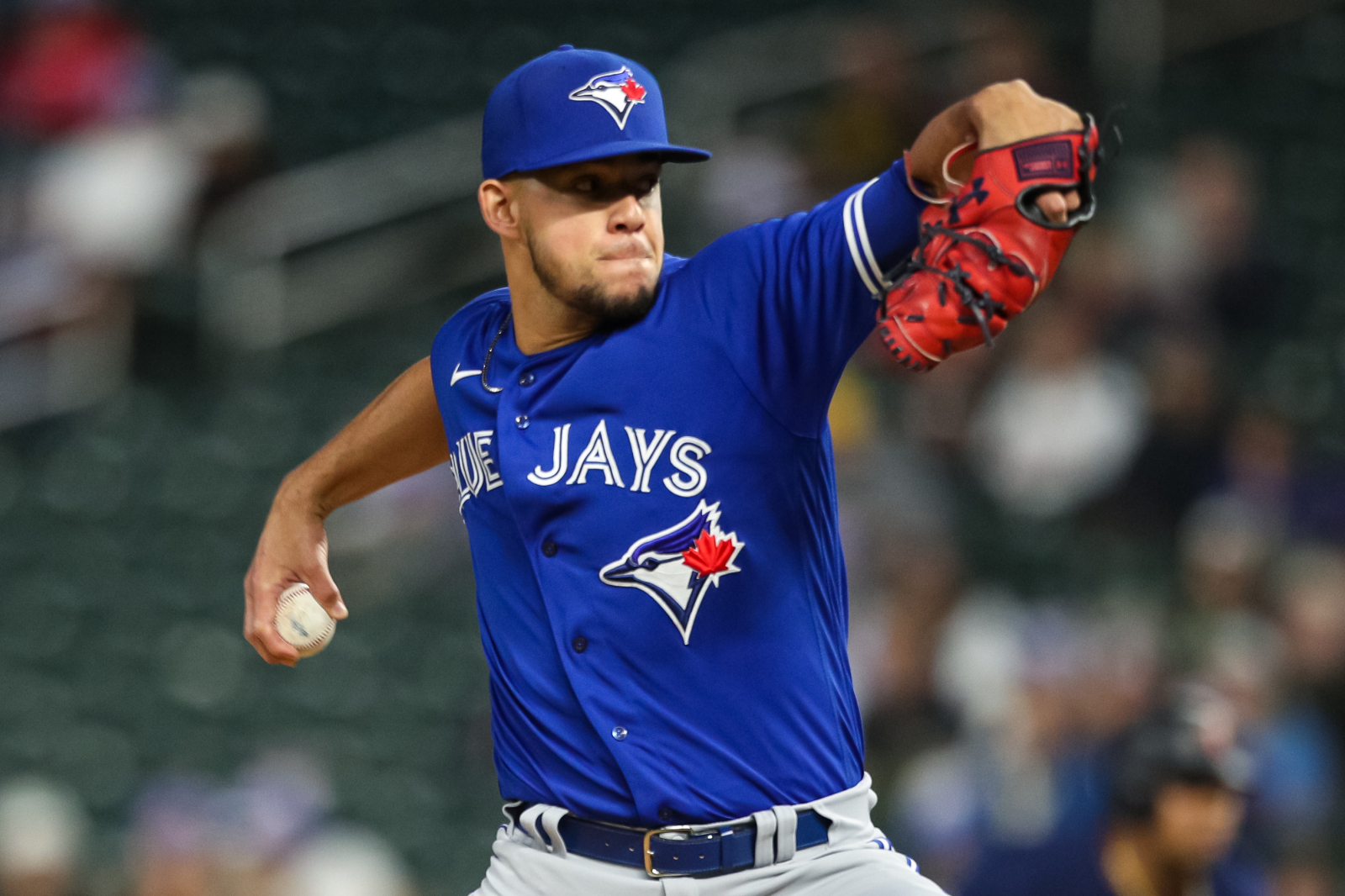 Jose Berrios agrees to seven-year deal with Blue Jays to raise his