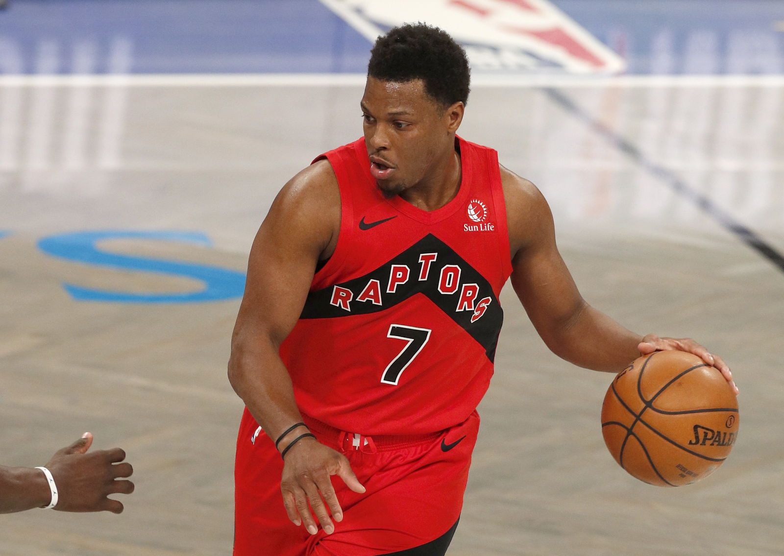 Raptors' Kyle Lowry linked to Heat, Sixers in trade talks 