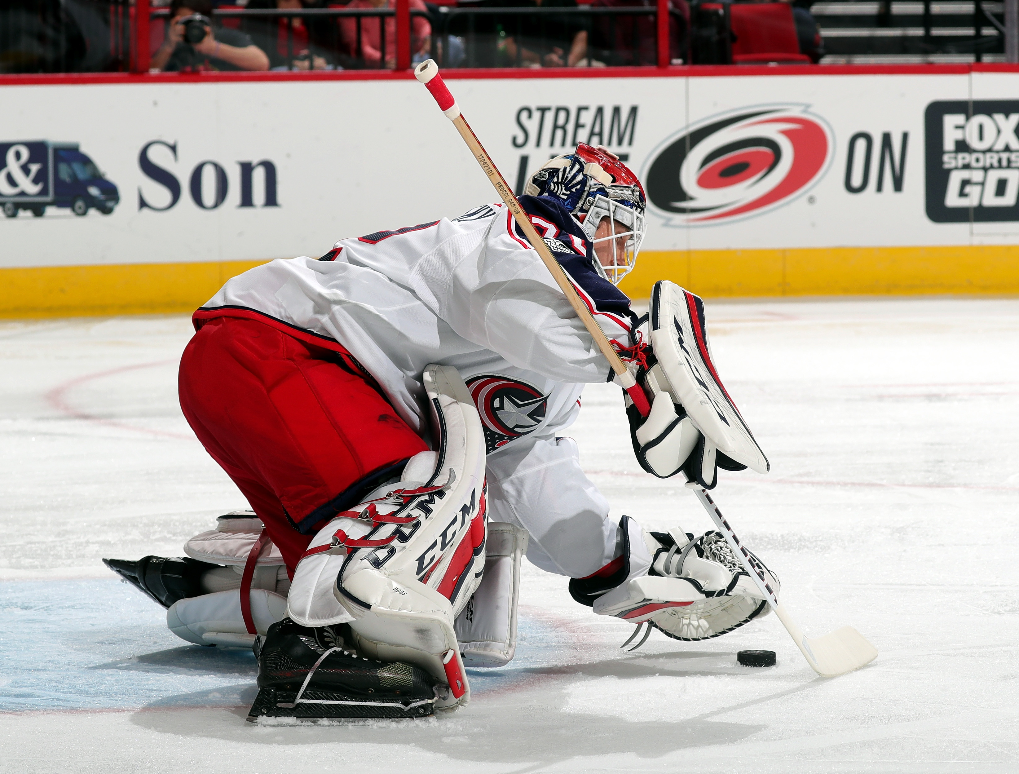 Blue Jackets fall to Carolina Hurricanes, 2-1, in overtime