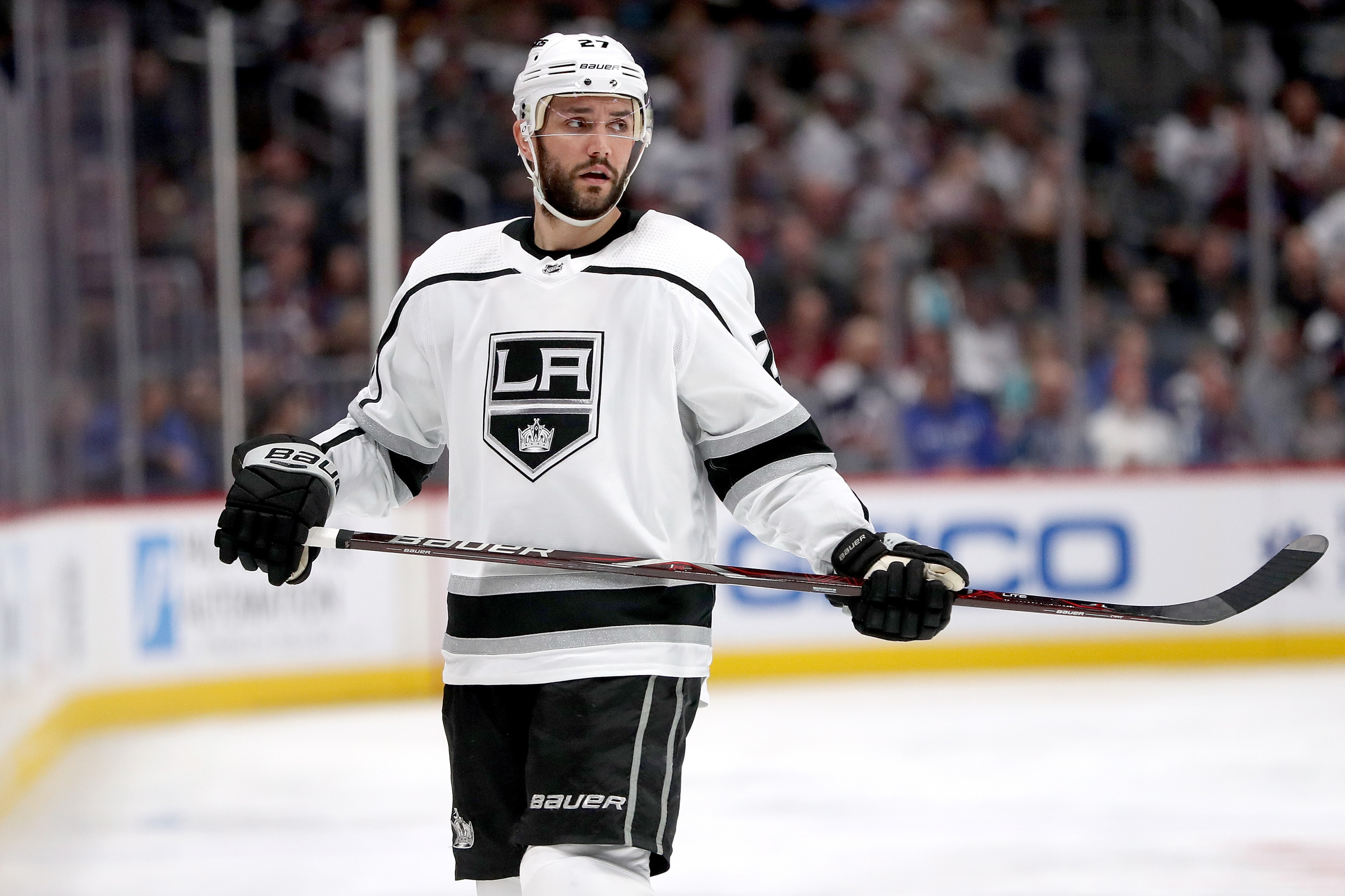 Alec Martinez reportedly mulling contract offer from Golden Knights