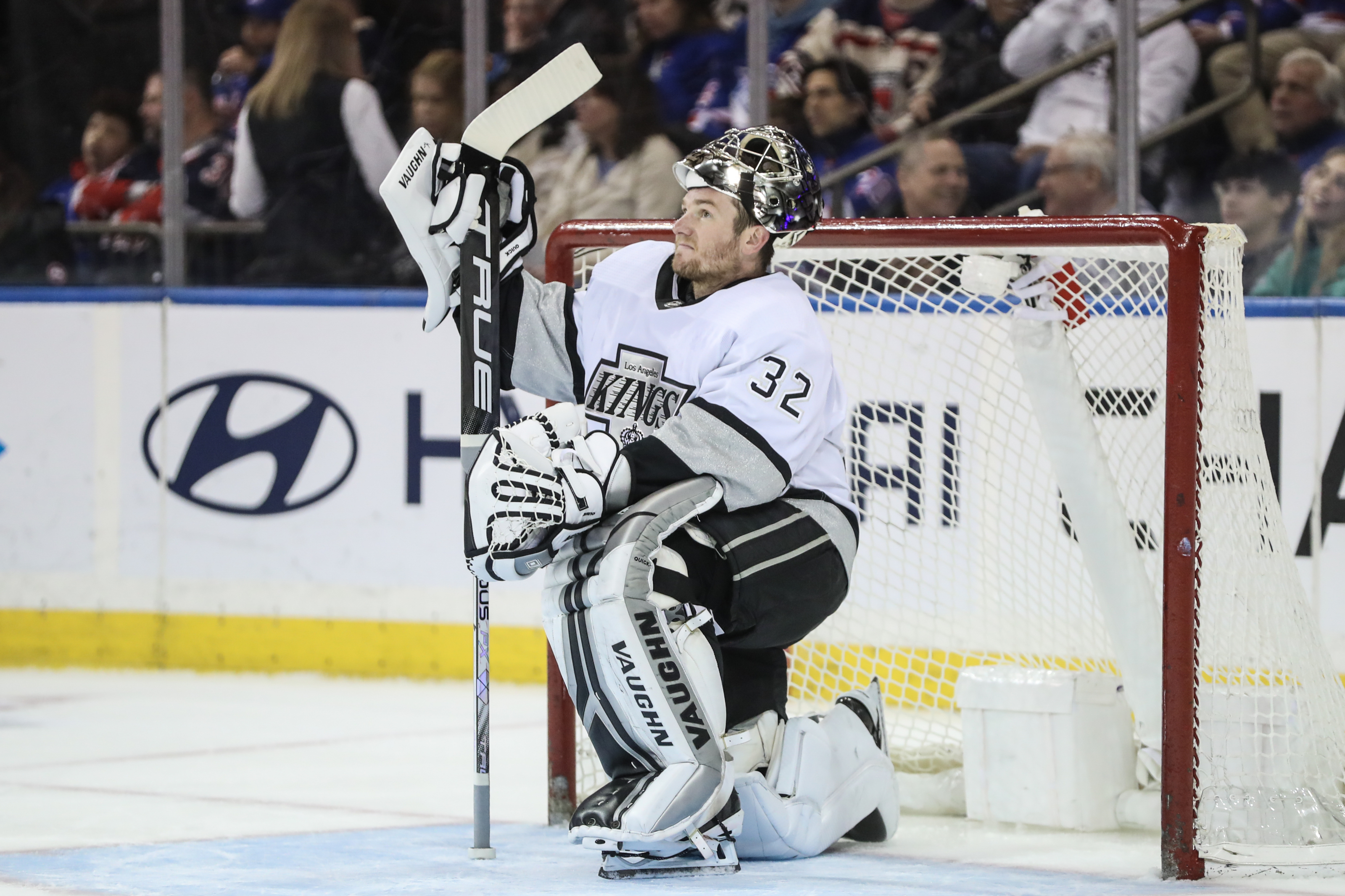 Rangers signing goalie Jonathan Quick in NHL free agency