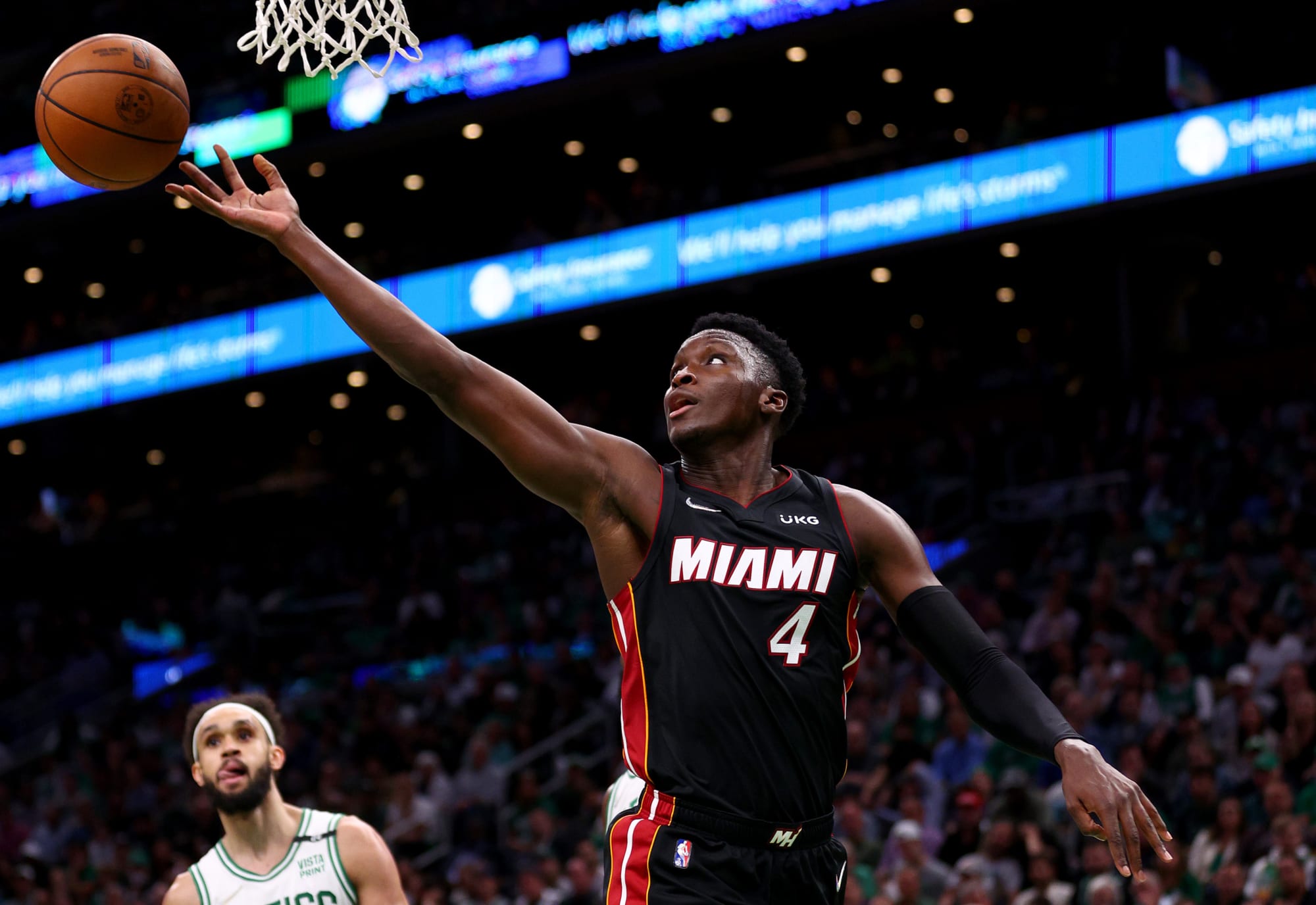 Miami Heat Guard Victor Oladipo Breaks Internet With Vicious Dunk
