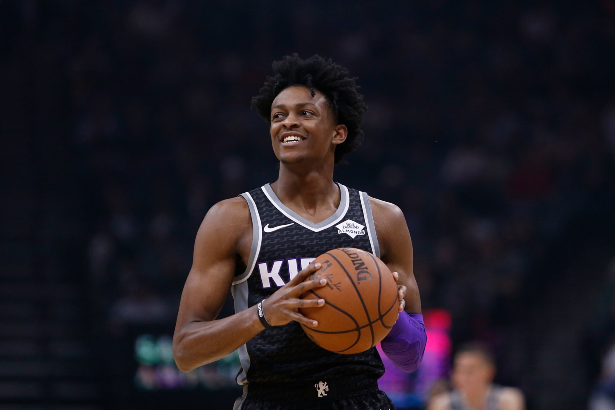 De'Aaron Fox of the Sacramento Kings argues a call with referee Brian  News Photo - Getty Images