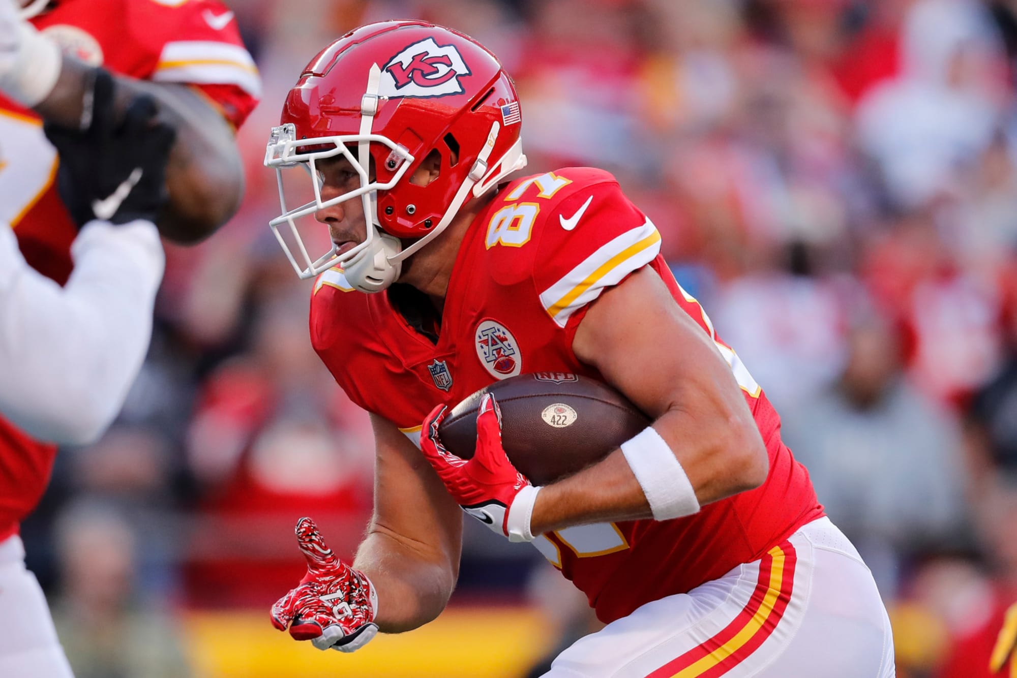 Travis Kelce Jumps Rob Gronkowski In All Time Tight End Receiving Yards