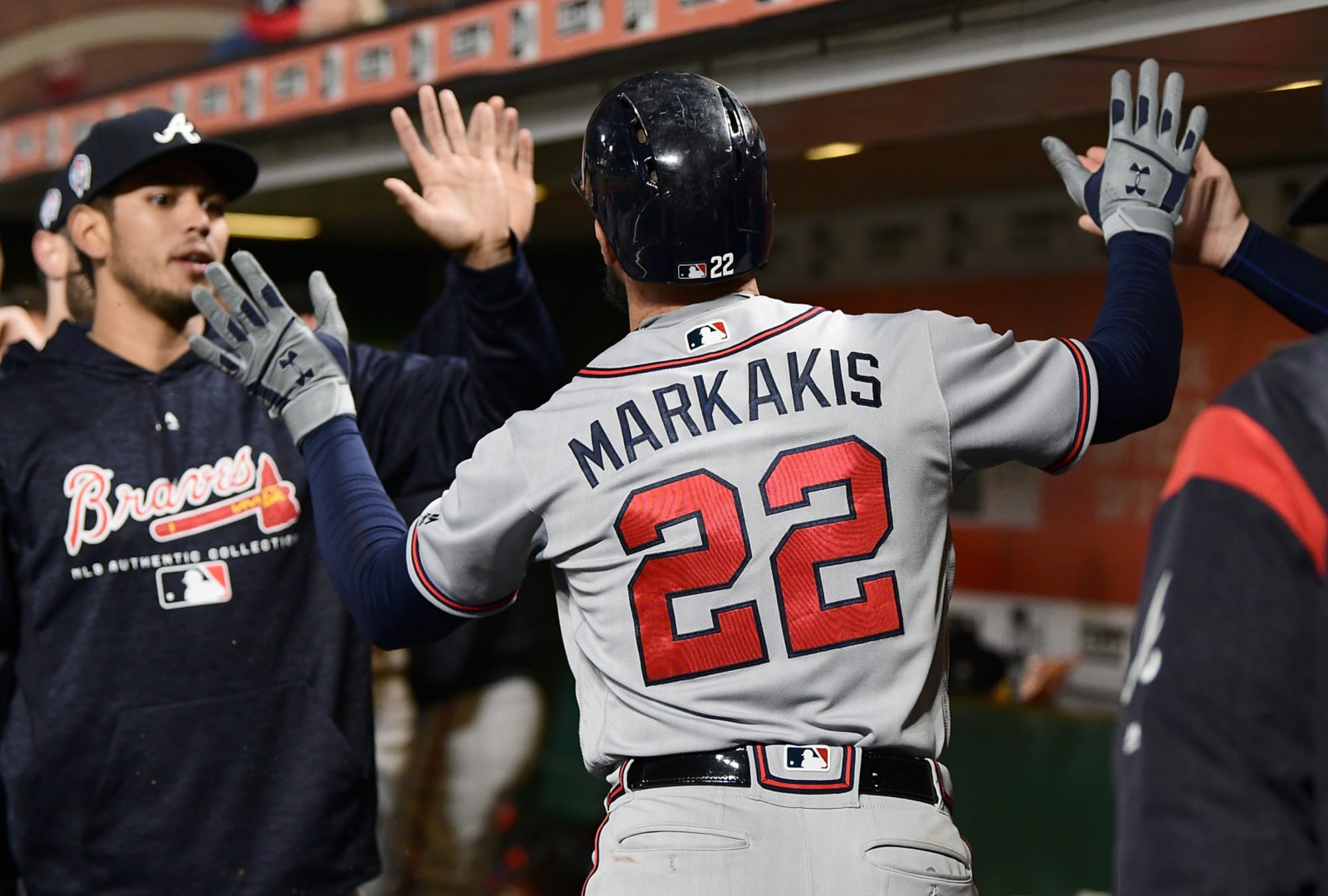 Atlanta Braves Have a Tough Decision to Make With Nick Markakis