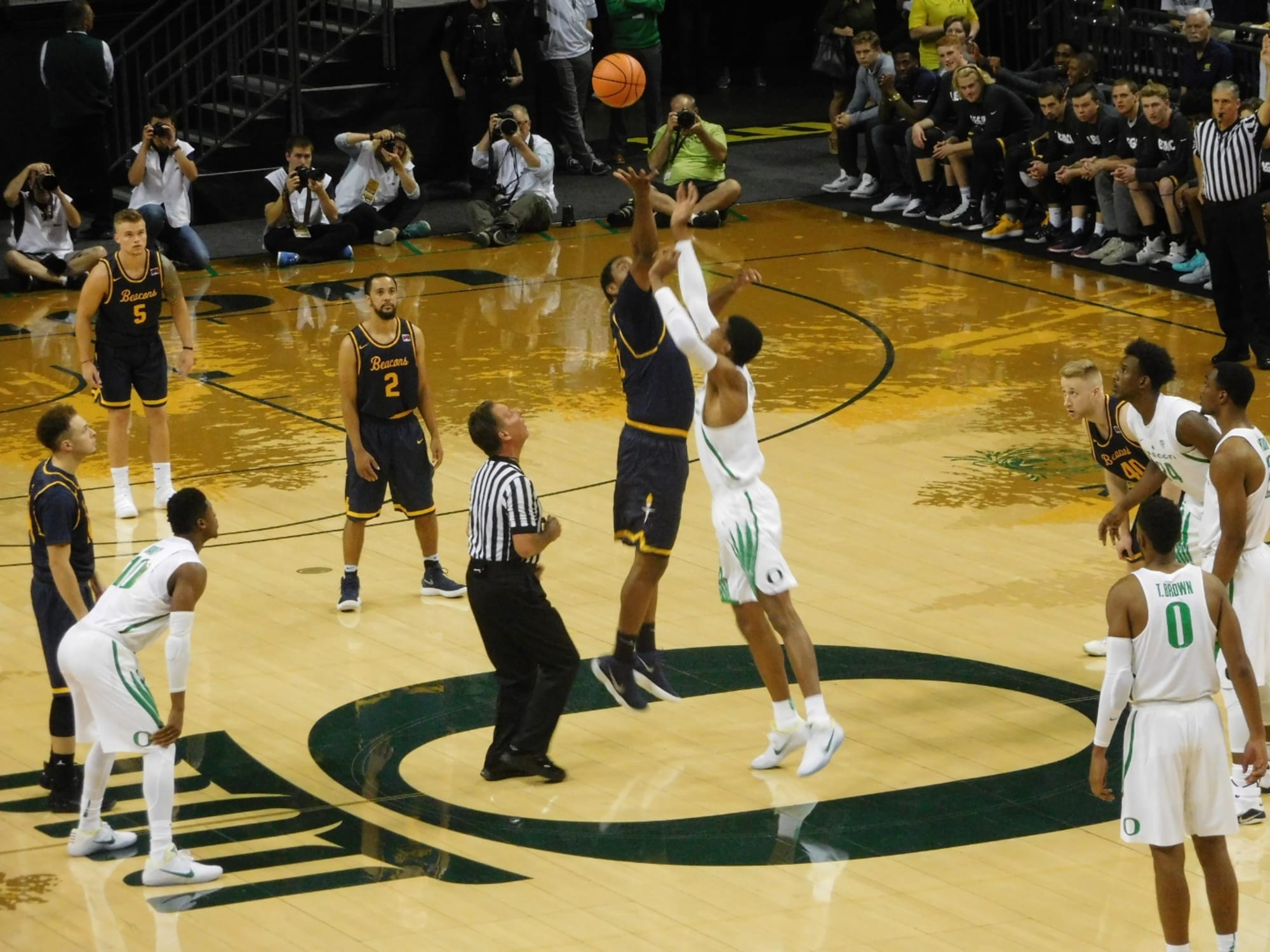 Troy Brown - Men's Basketball - University of Oregon Athletics