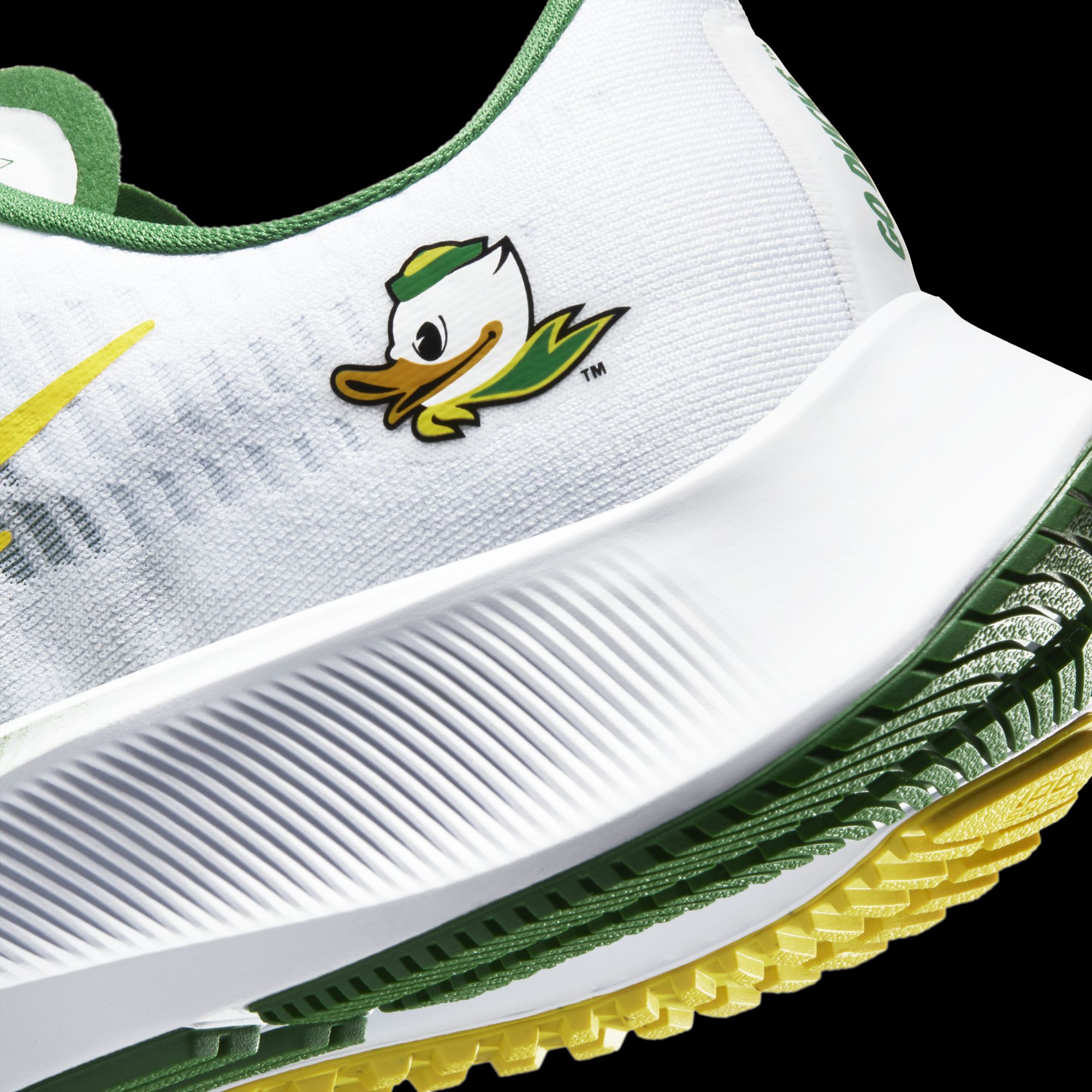 unisex nike white oregon ducks pegasus 37 running shoes