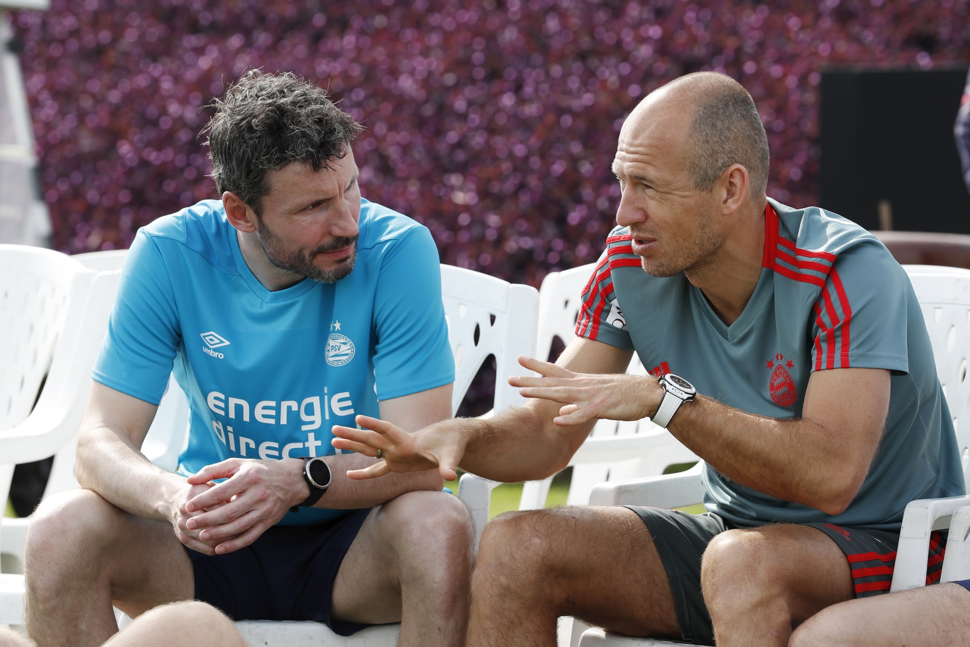 Arjen Robben backs Mark Van Bommel to coach Bayern Munich