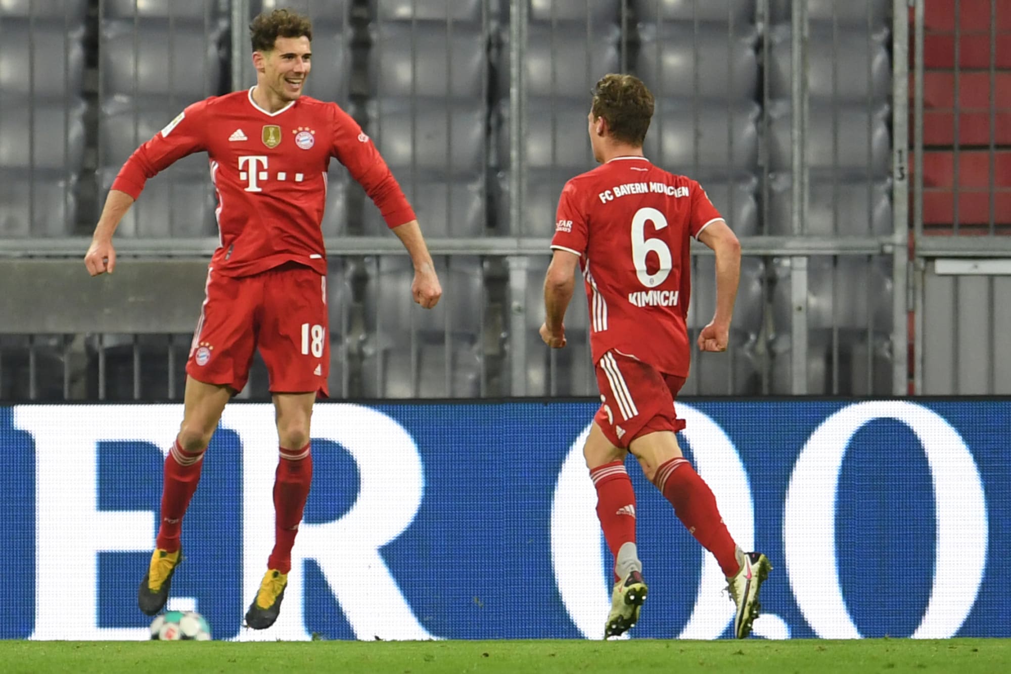Bayern Munich Top Three Performers From 4 2 Win Over Borussia Dortmund