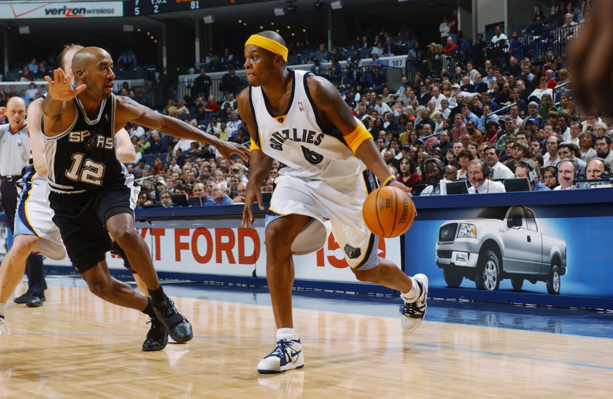 NBA Trades — Memphis Grizzlies Acquire Bonzi Wells from
