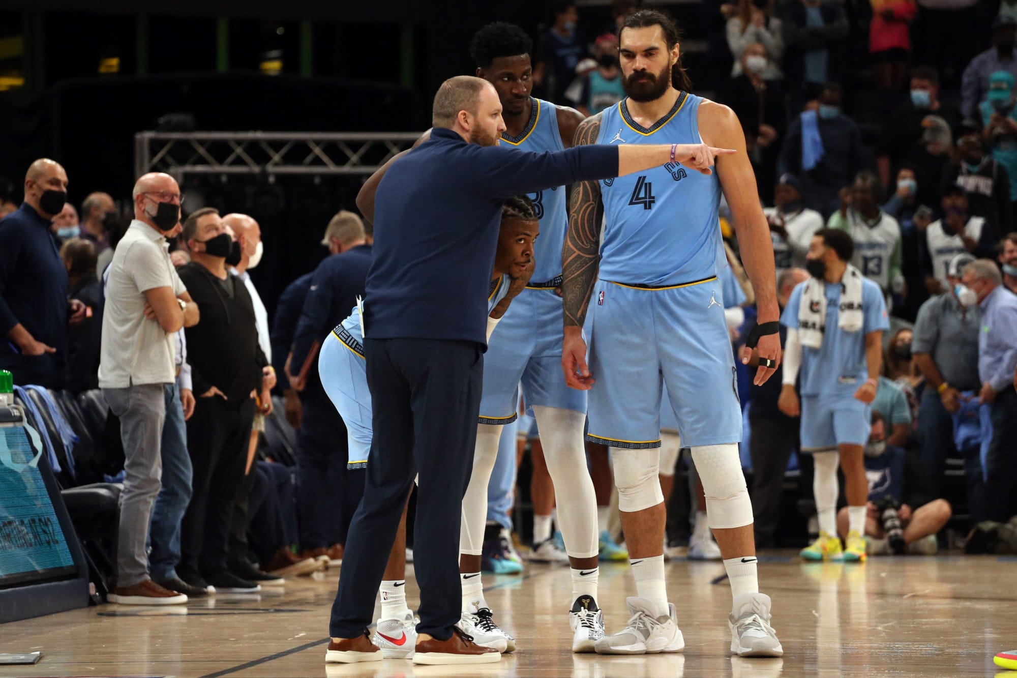 Memphis Grizzlies: Why is Steven Adams still in the starting lineup?