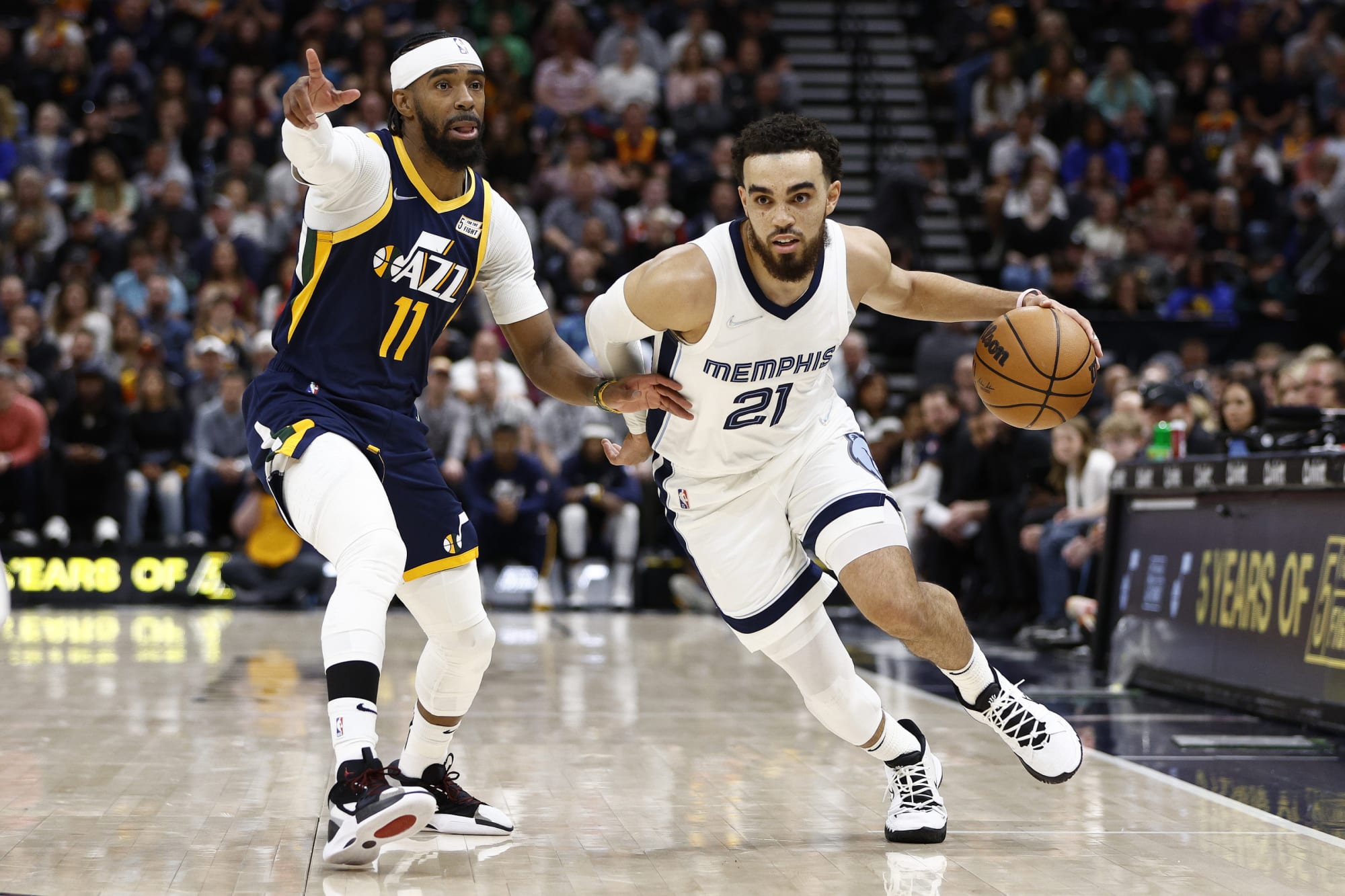 Tyus Jones pitches perfect game as Grizzlies continue to pick up steam