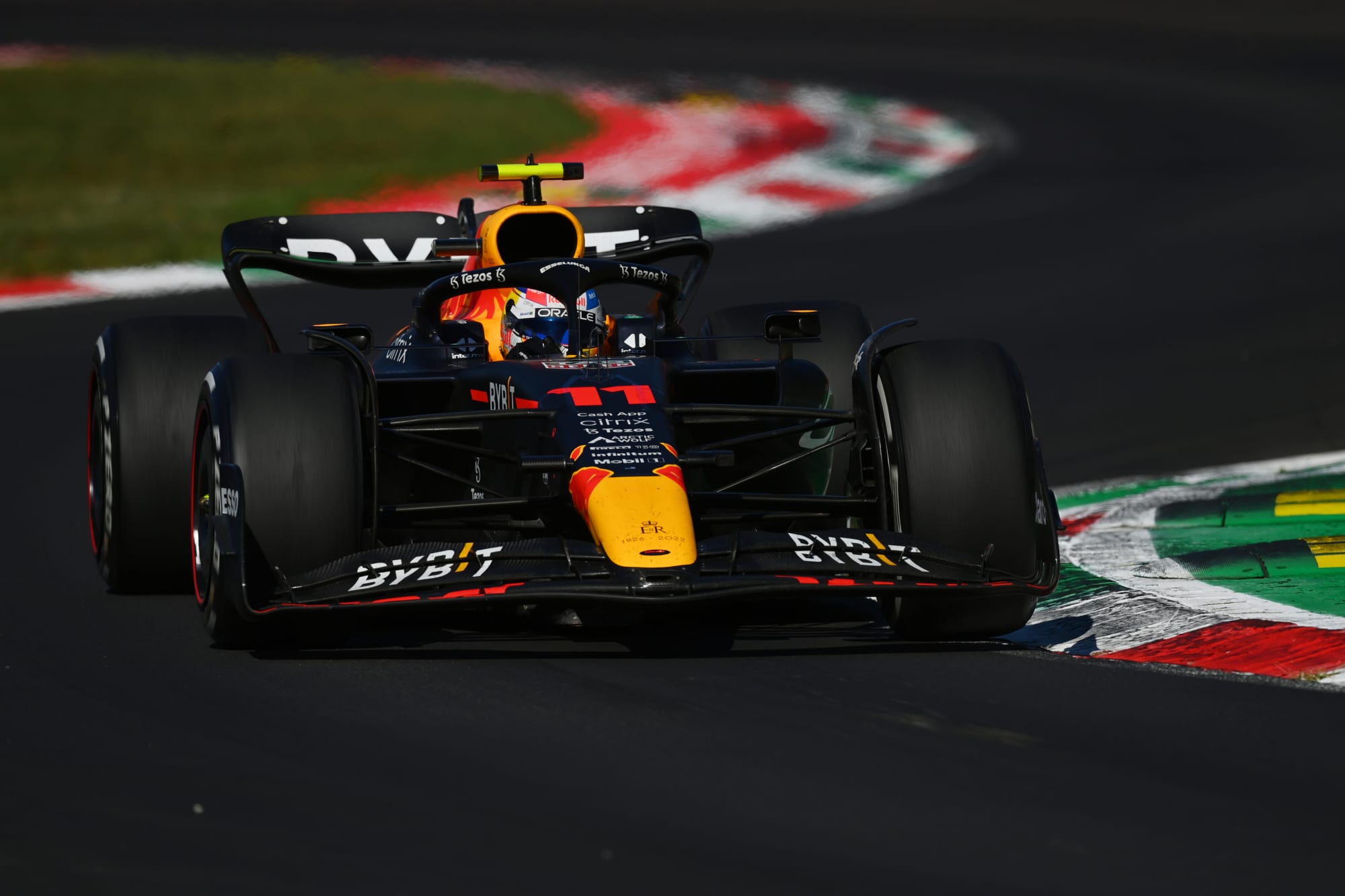 Formula 1: Sergio Perez facing elimination in Singapore