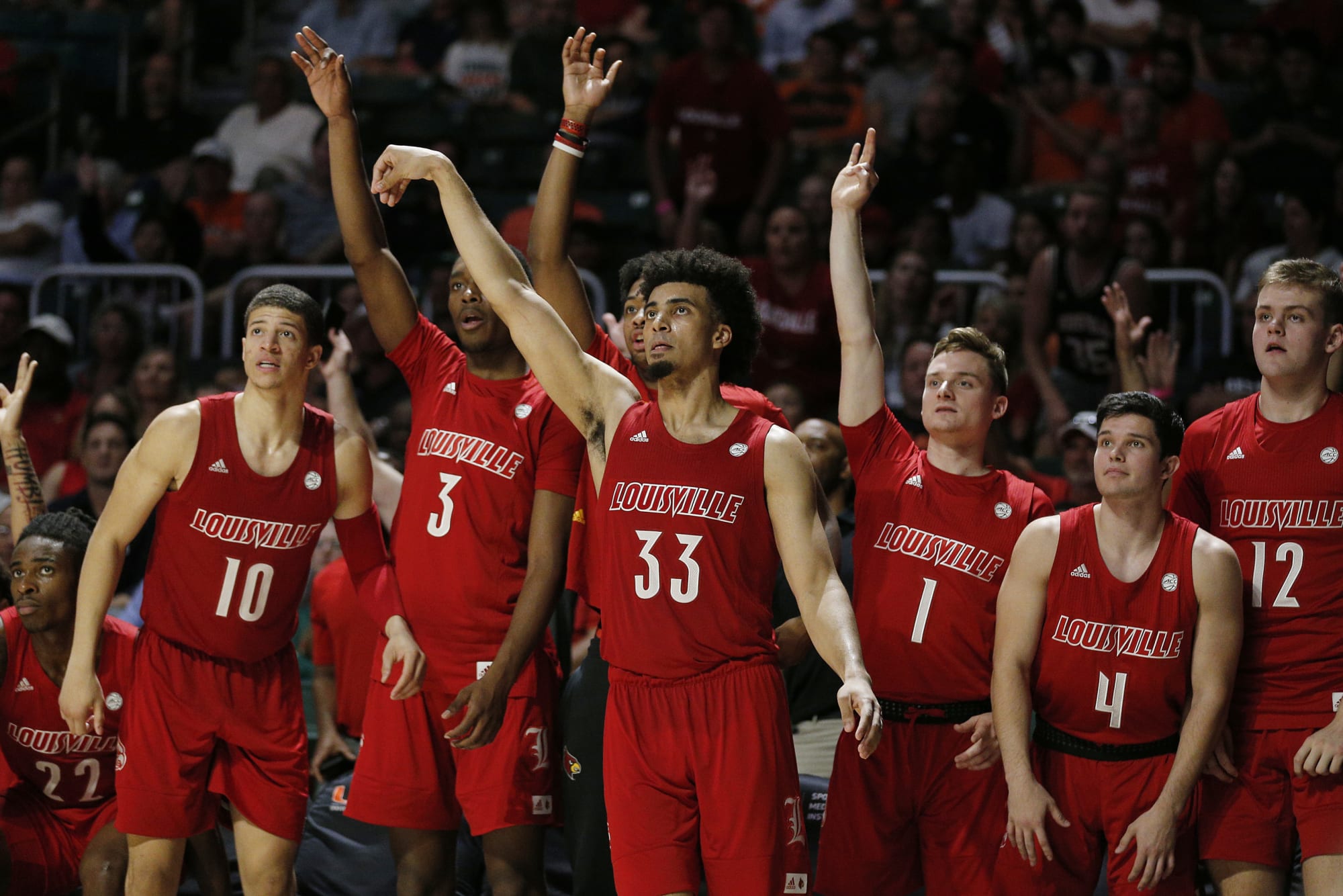 Louisville basketball: Cards look like legitimate title contenders