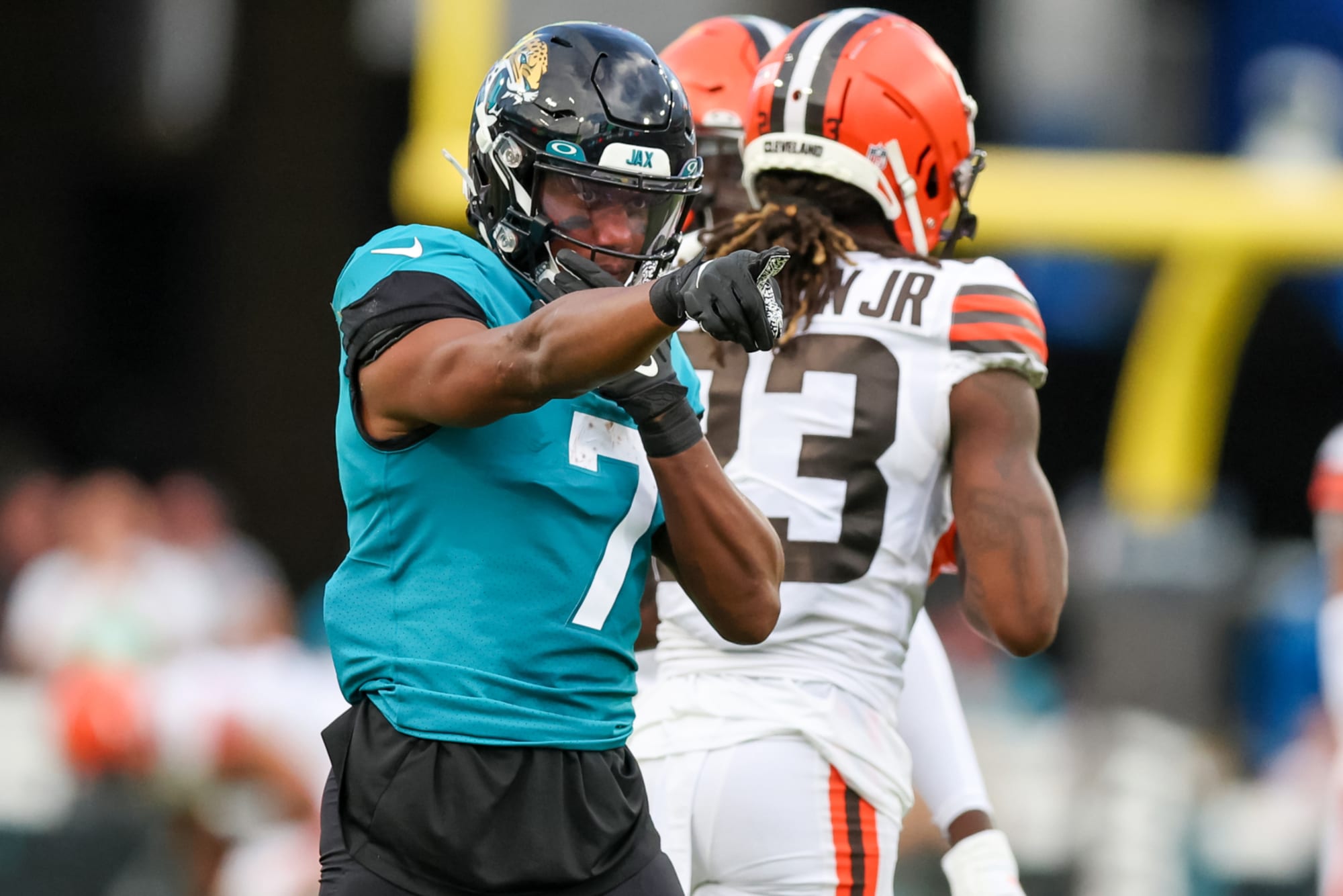 Jaguars WR Zay Jones felt energy from team and crowd after catch