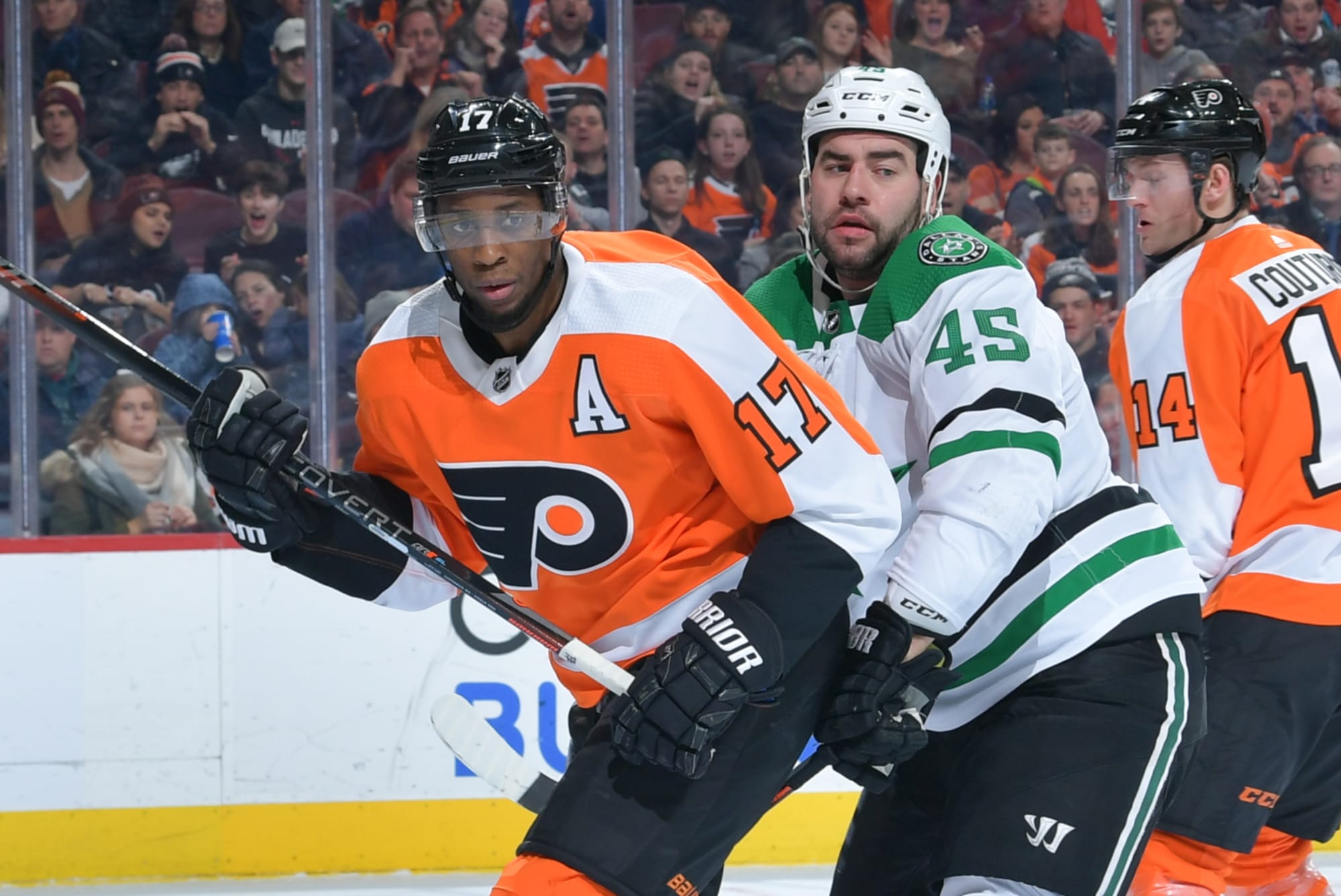 Flyers GM plans to deal or sign Simmonds by trade deadline