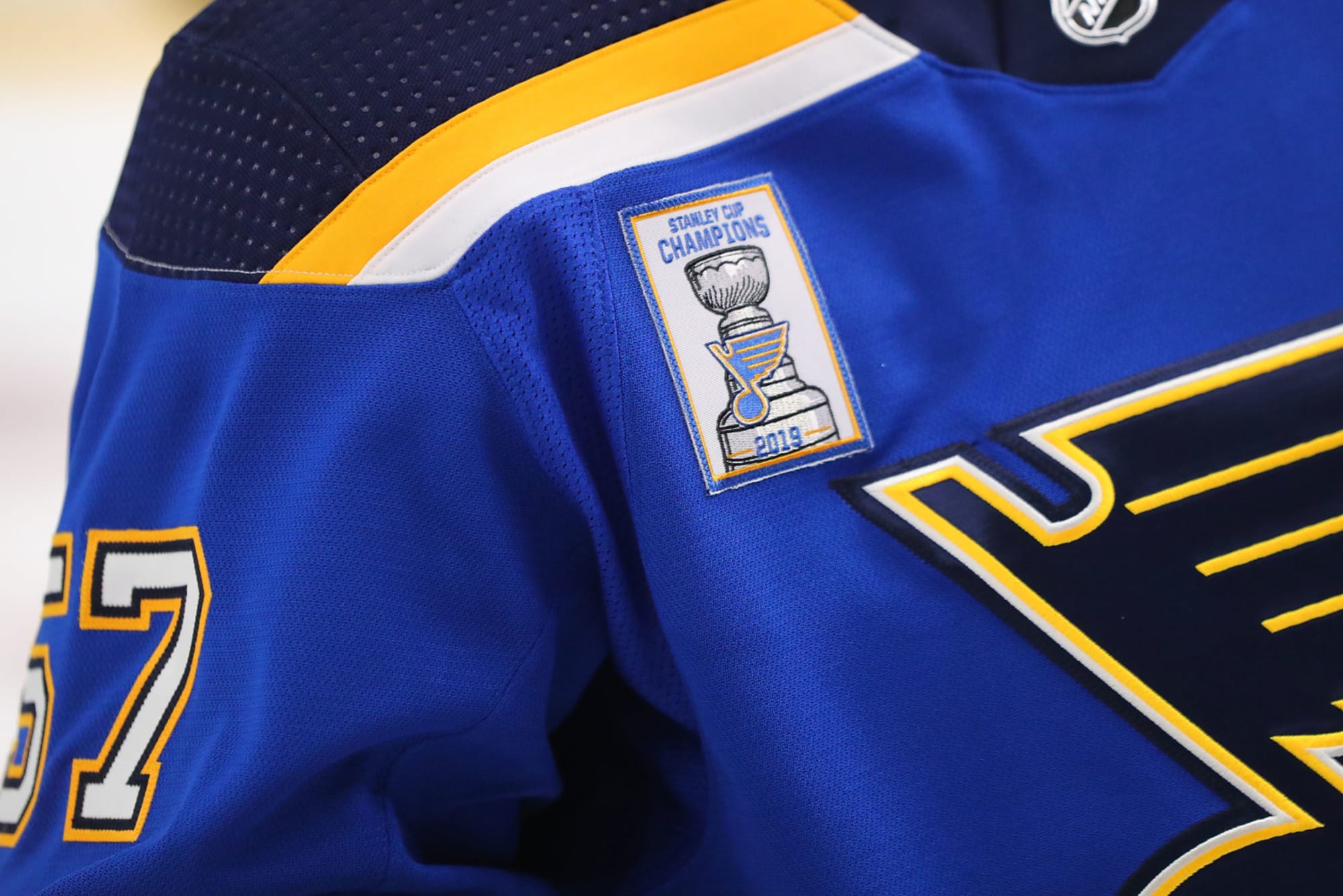 St. Louis officers to wear Blues 'Stanley Cup Champions' badges this hockey  season